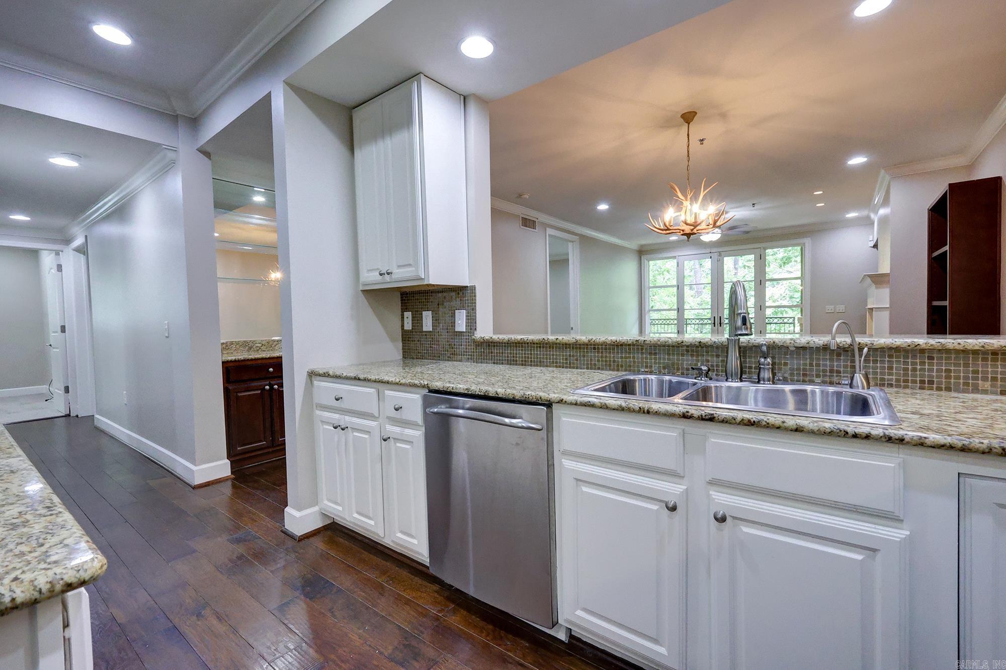 CHENAL WOODS HPR - Residential