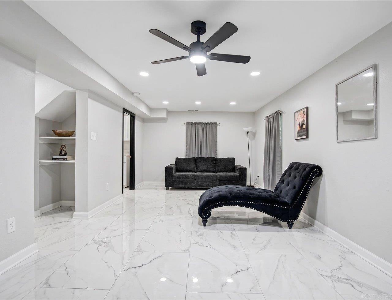 Metes & Bounds - Residential Income