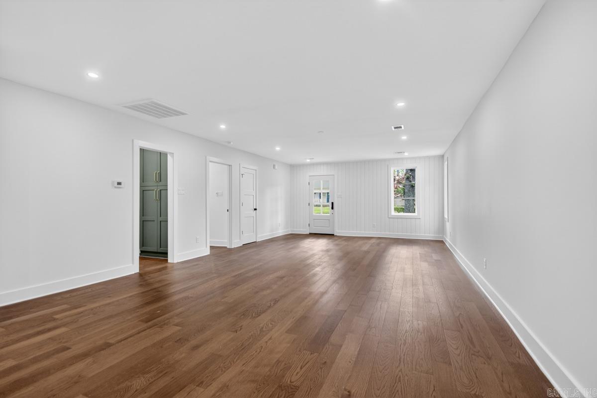 CAMMACK WOODS - Residential