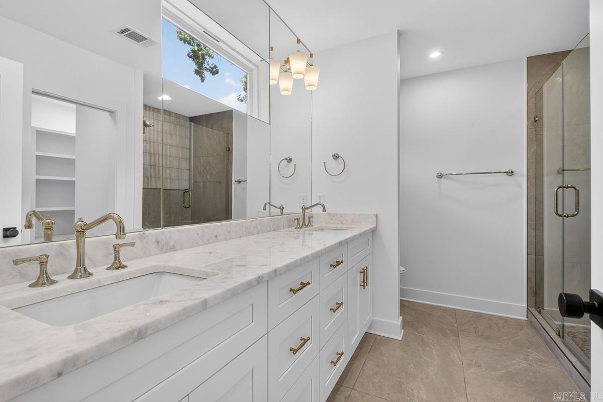 CAMMACK WOODS - Residential