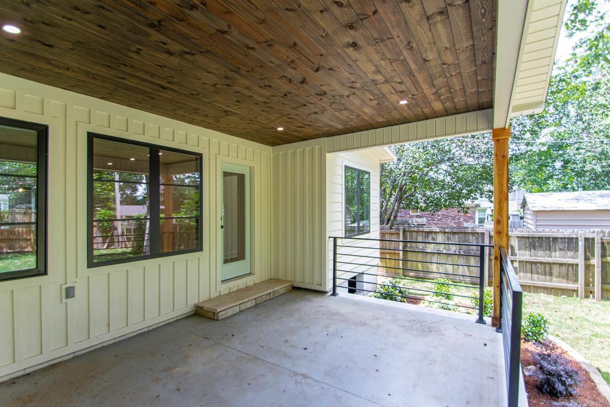 CAMMACK WOODS - Residential