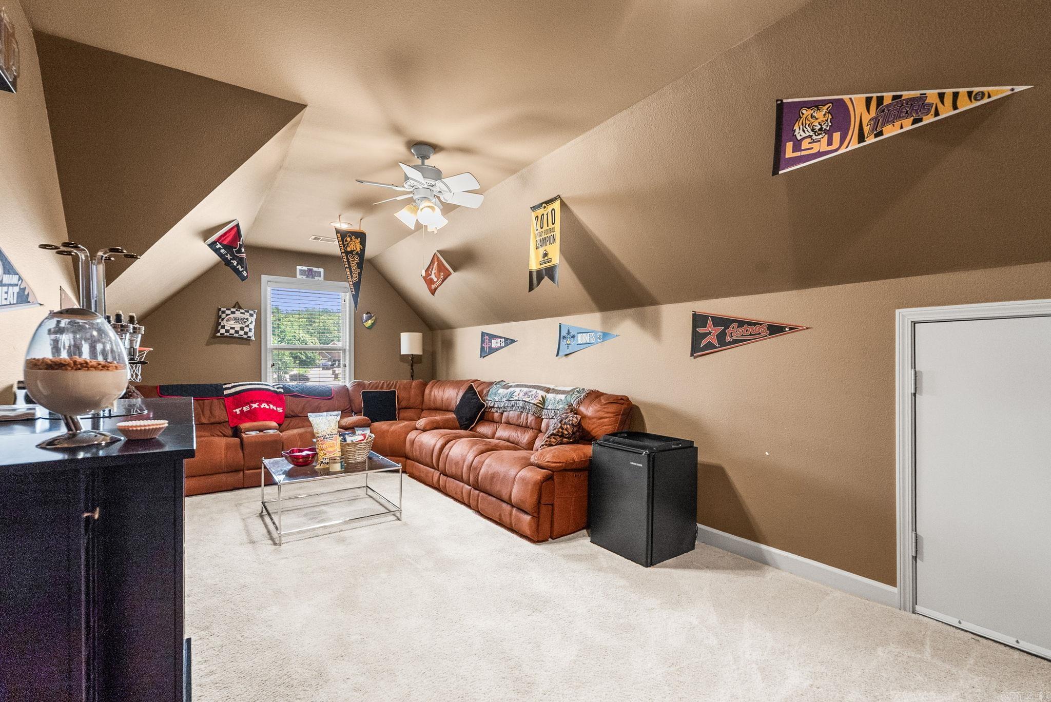 MAUMELLE VALLEY ESTATES - Residential