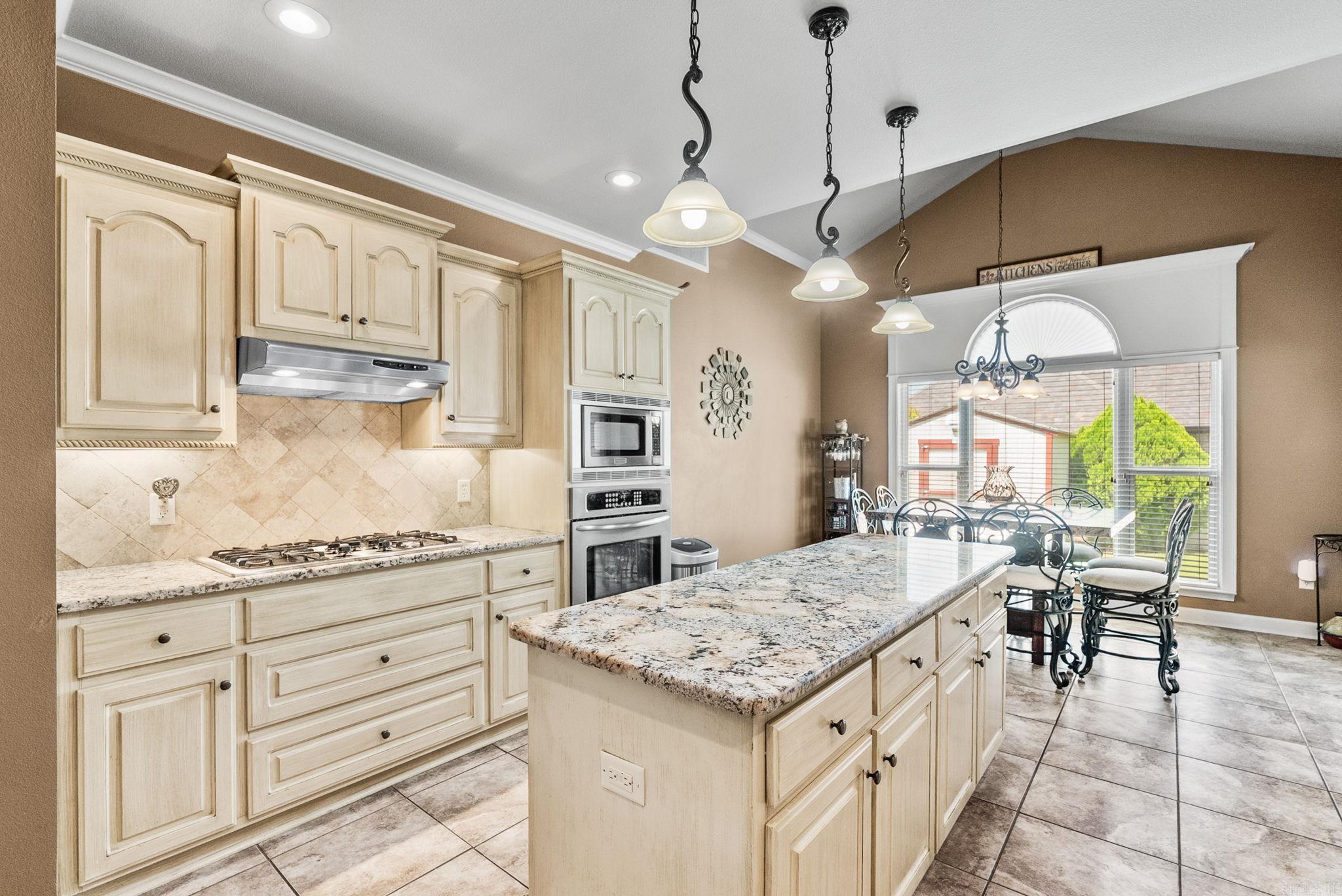 MAUMELLE VALLEY ESTATES - Residential