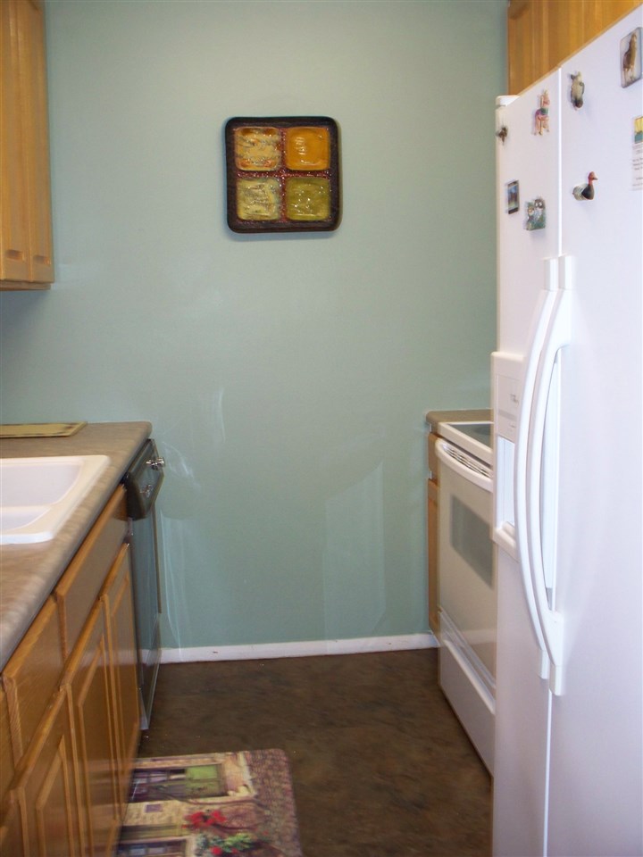 LAKEWOOD HILLS CONDO - Residential