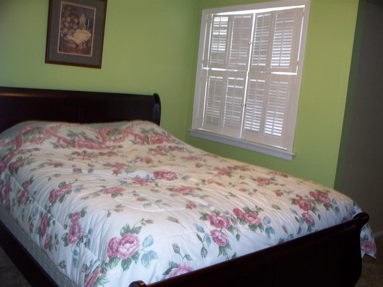 LAKEWOOD HILLS CONDO - Residential