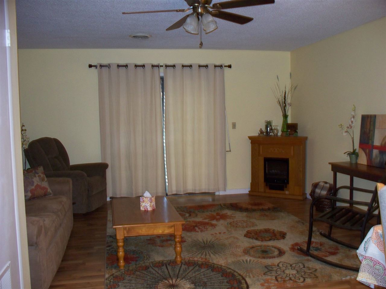 LAKEWOOD HILLS CONDO - Residential