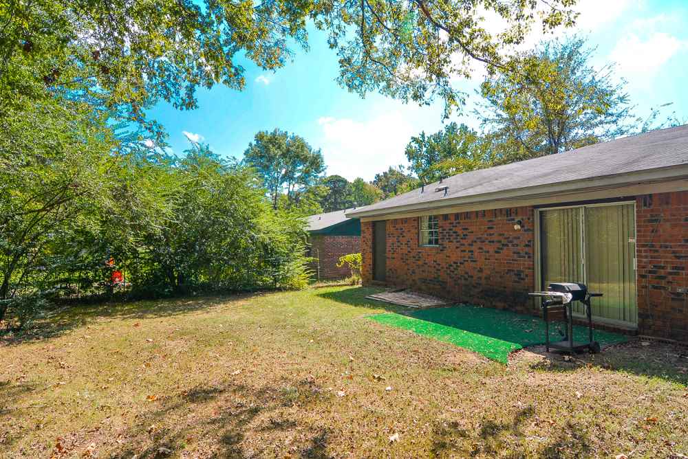 SPRINGHILL MANOR - Residential