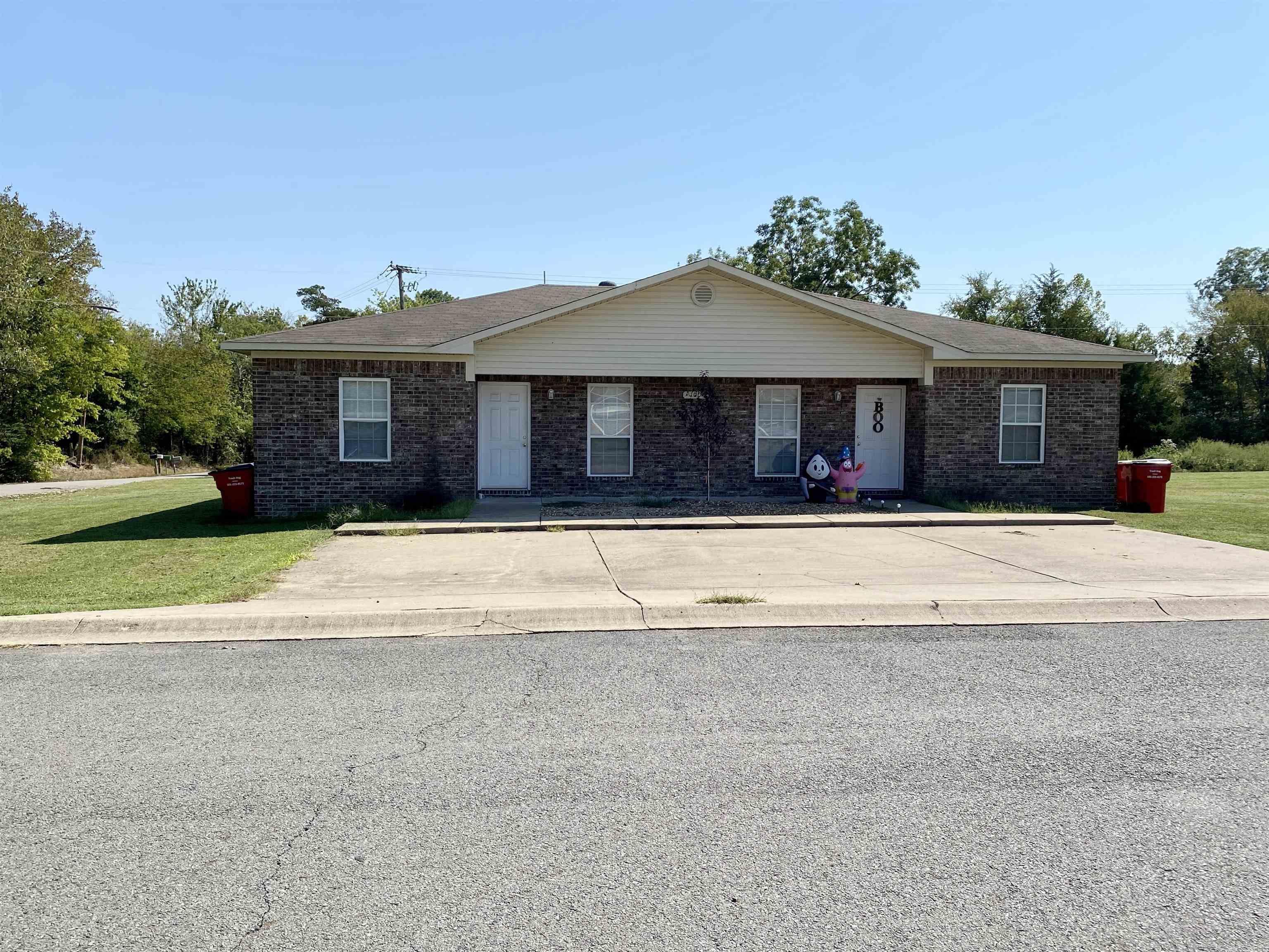 8 duplexes being sold together. Each unit is 2/2 and all built in 2011.  All brick. Great investment!