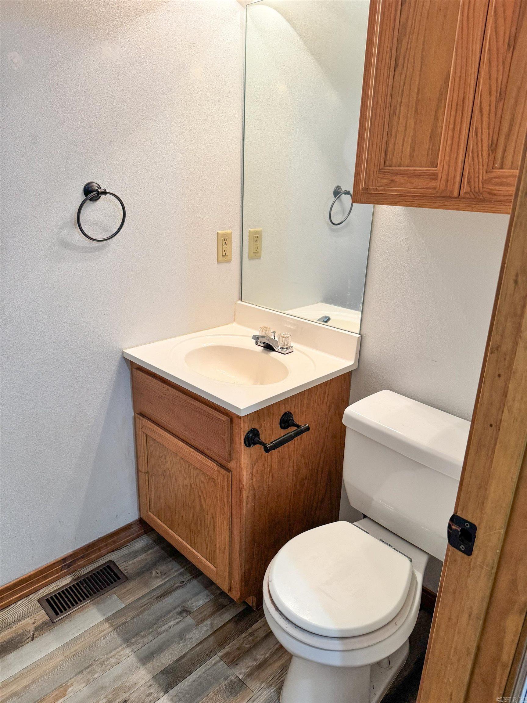 Moore & Case - Commercial Sale