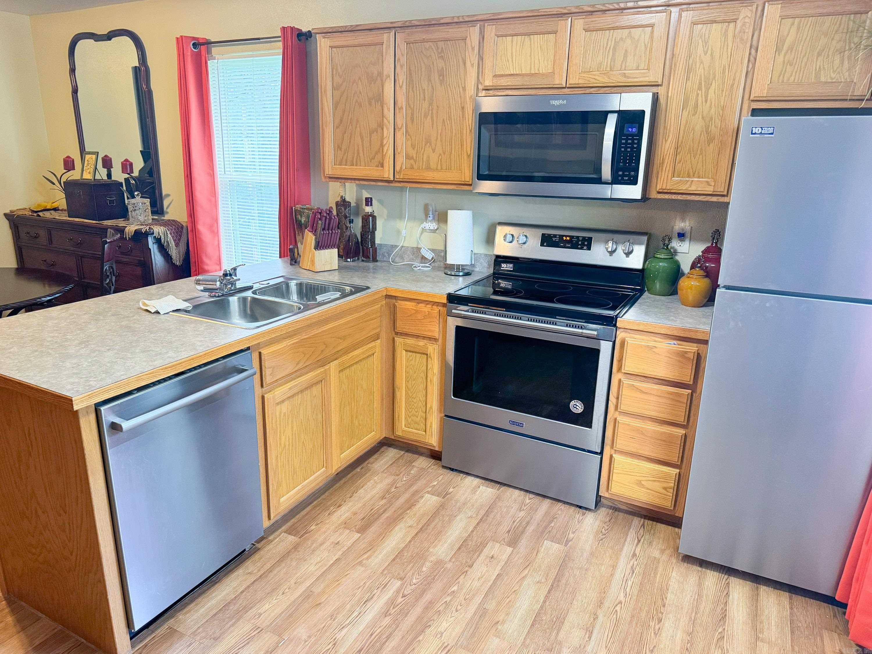 Moore & Case - Commercial Sale