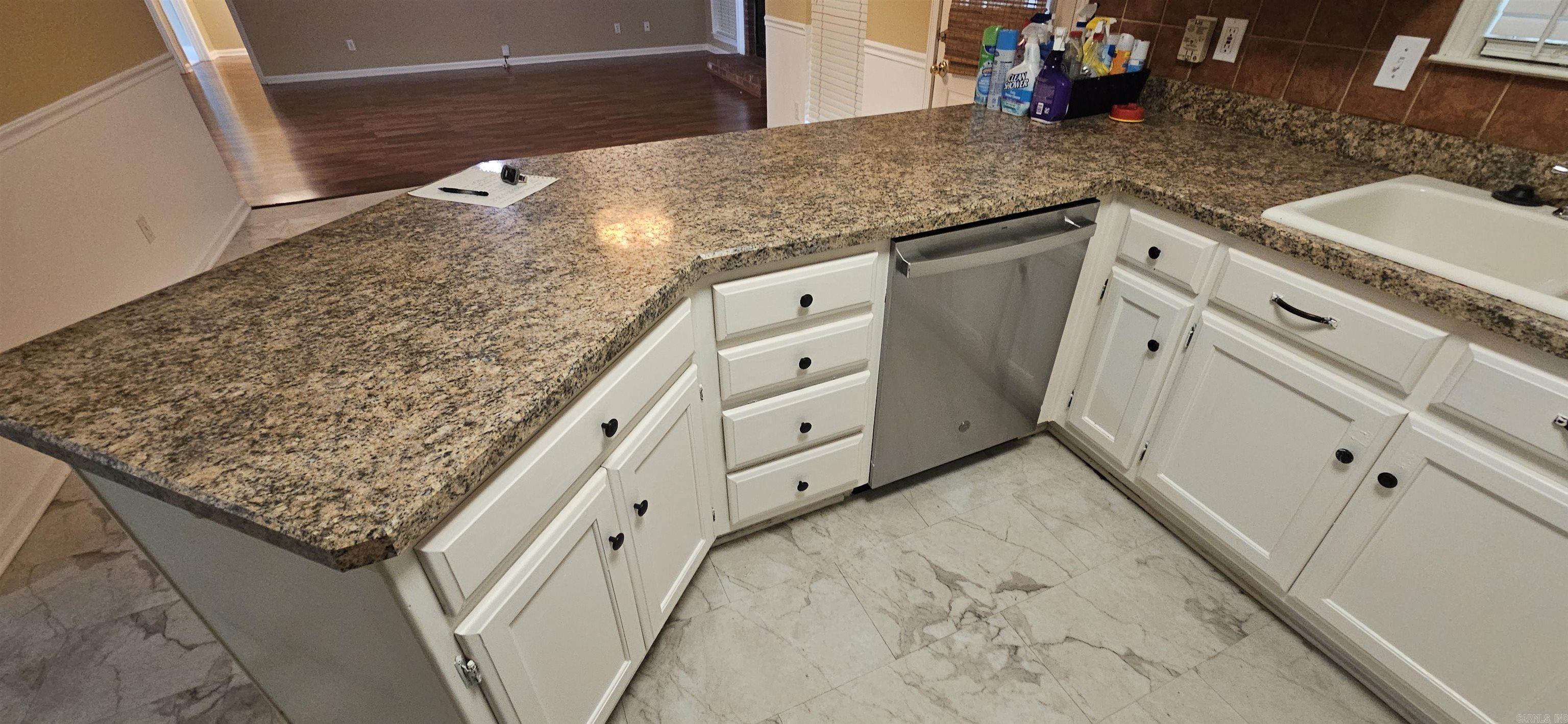 CHERRY CREEK ADDN - Residential Lease
