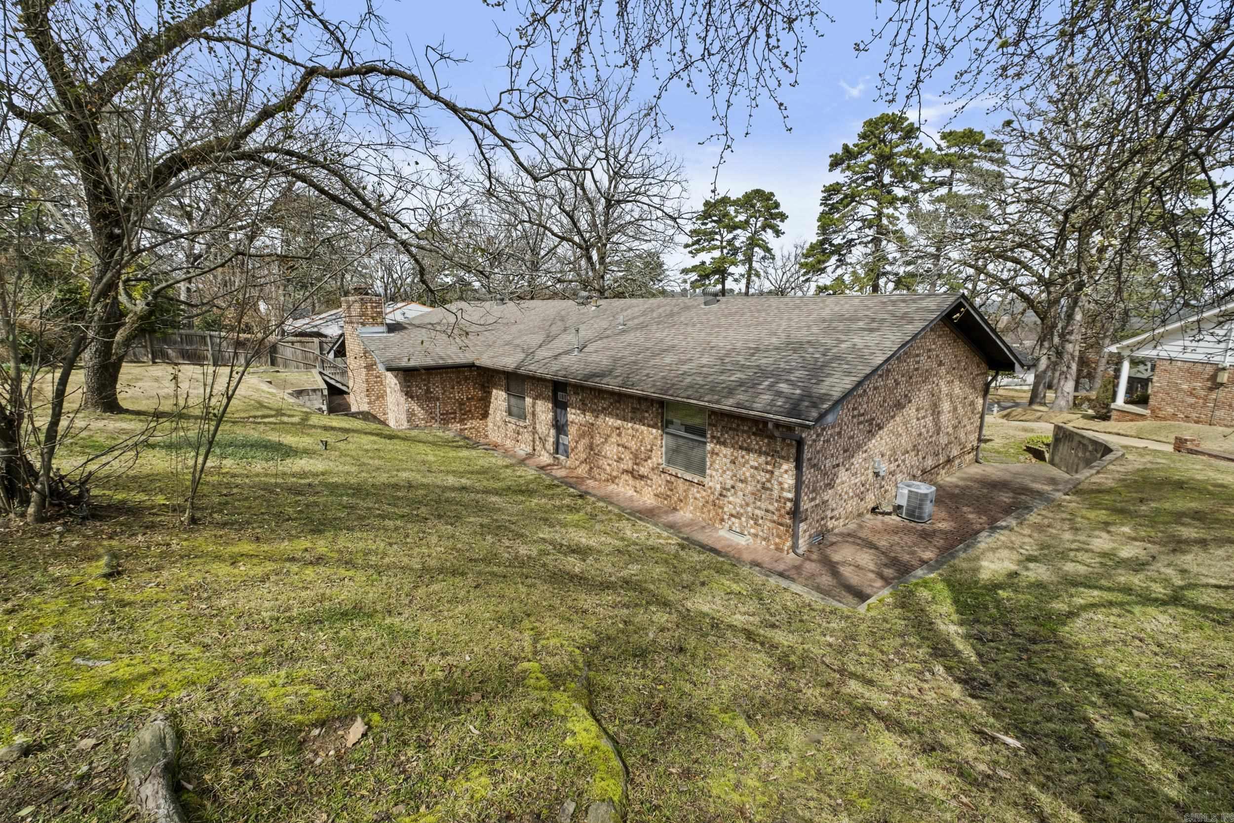 OAKWOOD MANOR - Residential
