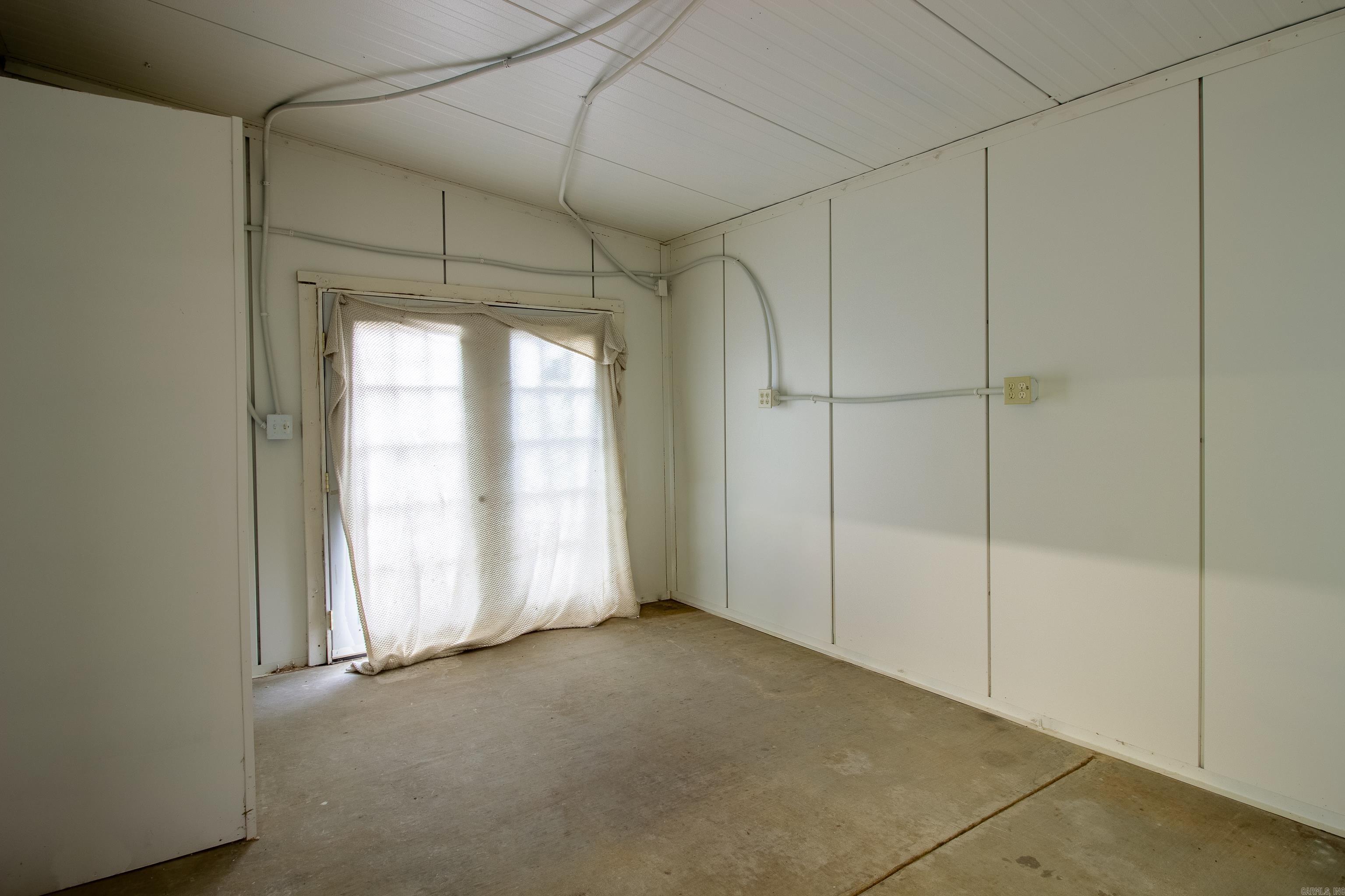 CANE CREEK MINI-FARMS - Residential