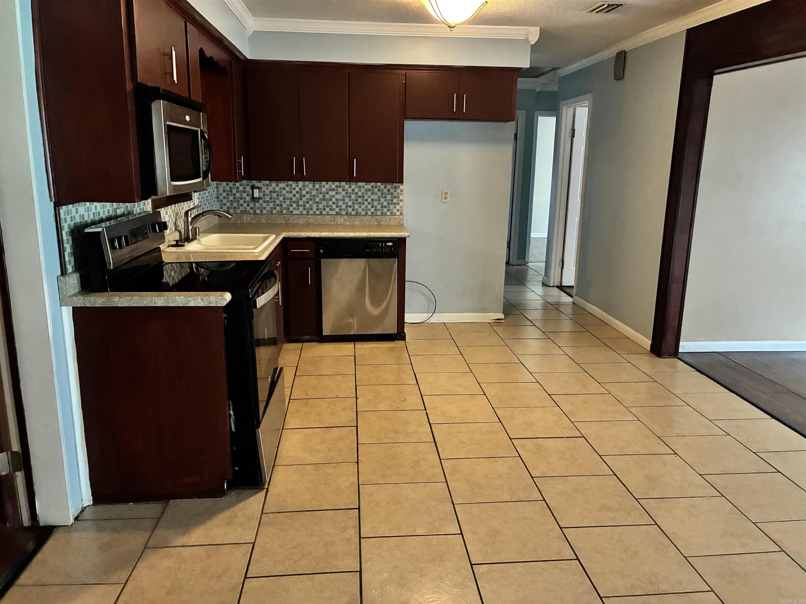 BROOKWOOD ADDN - Residential