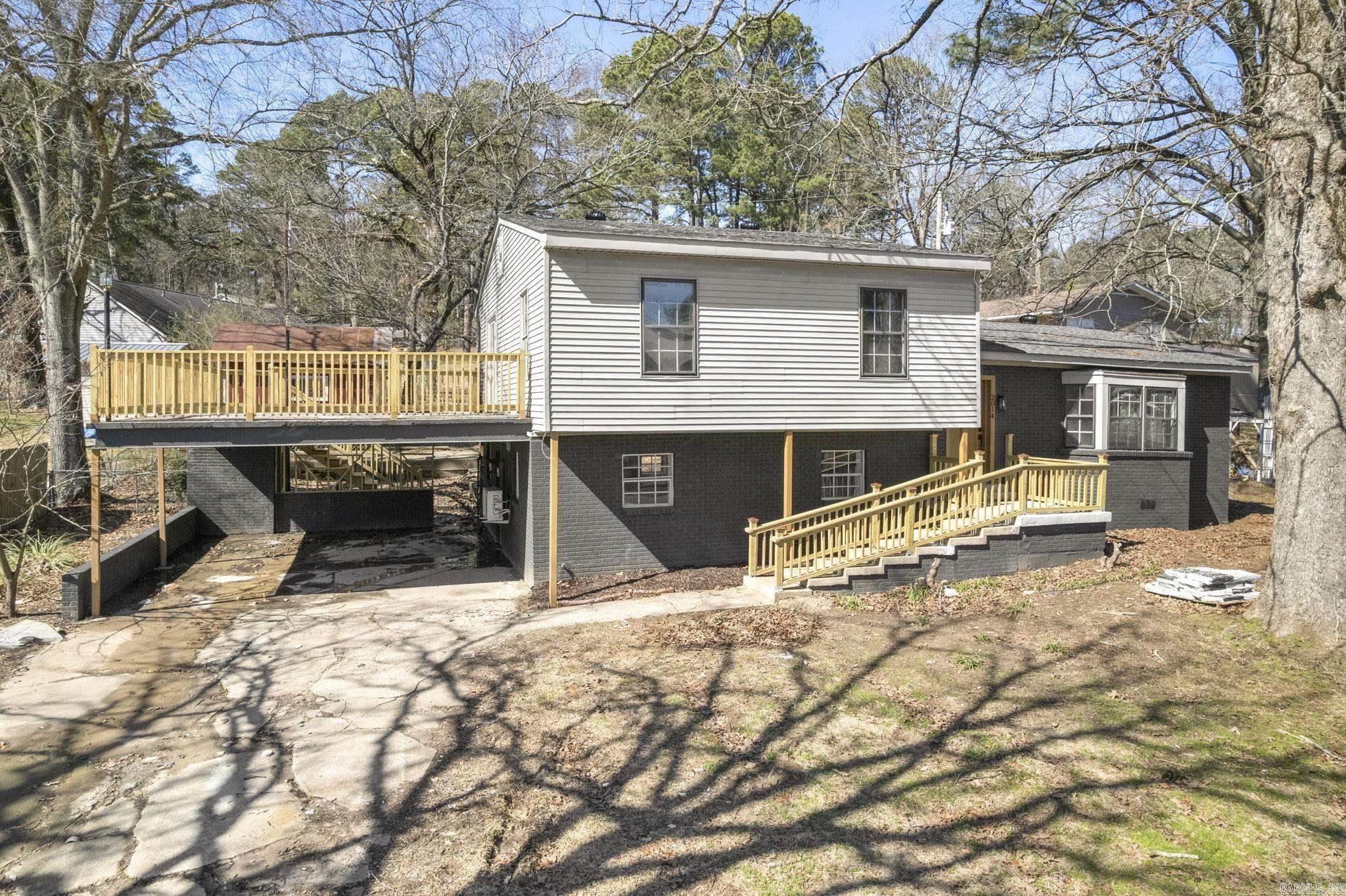 Beautiful Lakeview - Residential Lease