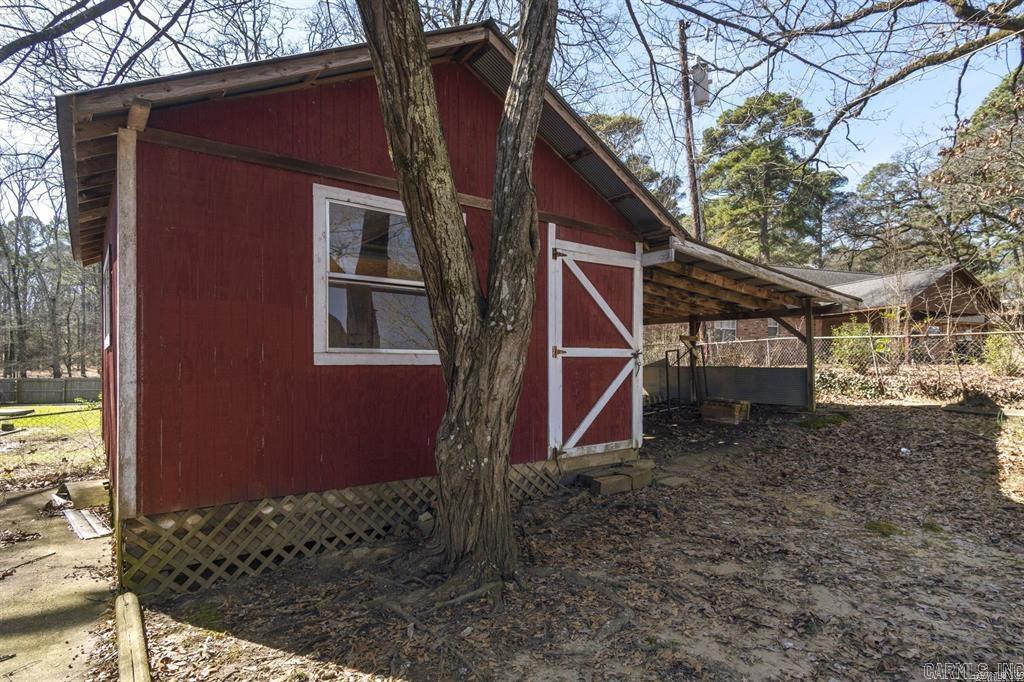 Beautiful Lakeview - Residential Lease