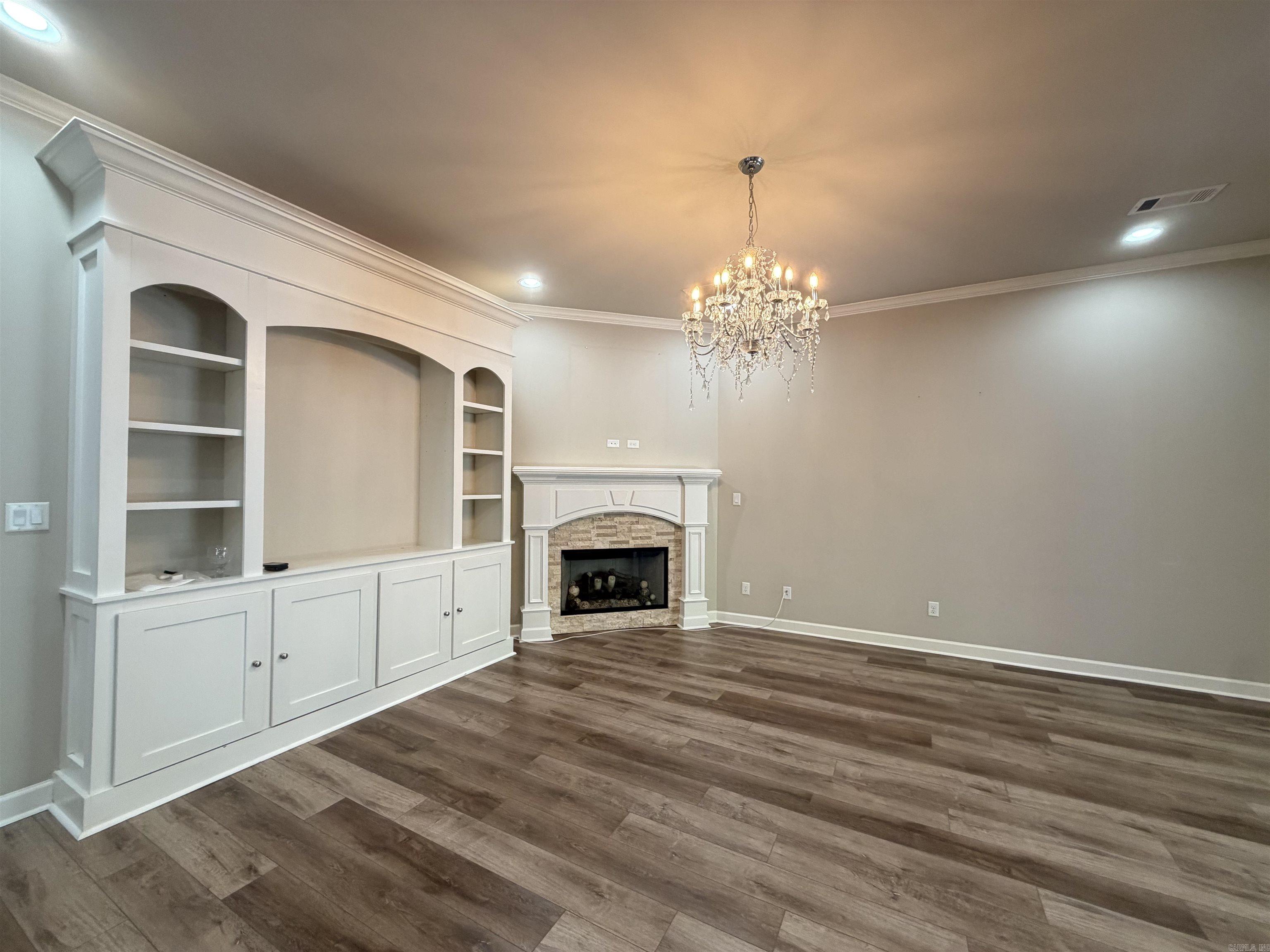 PIPER LANE - Residential