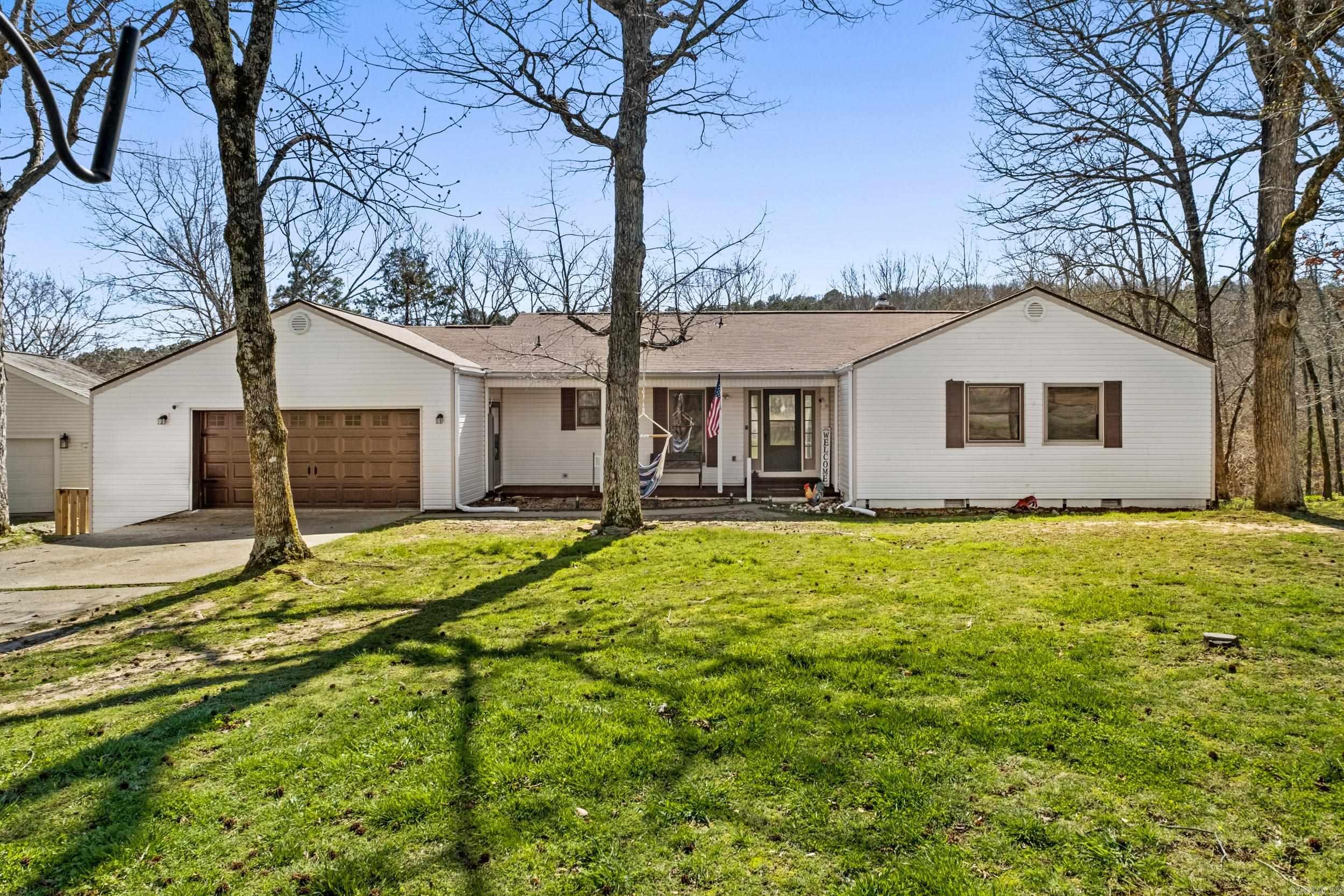 CASTLE RIDGE - Residential