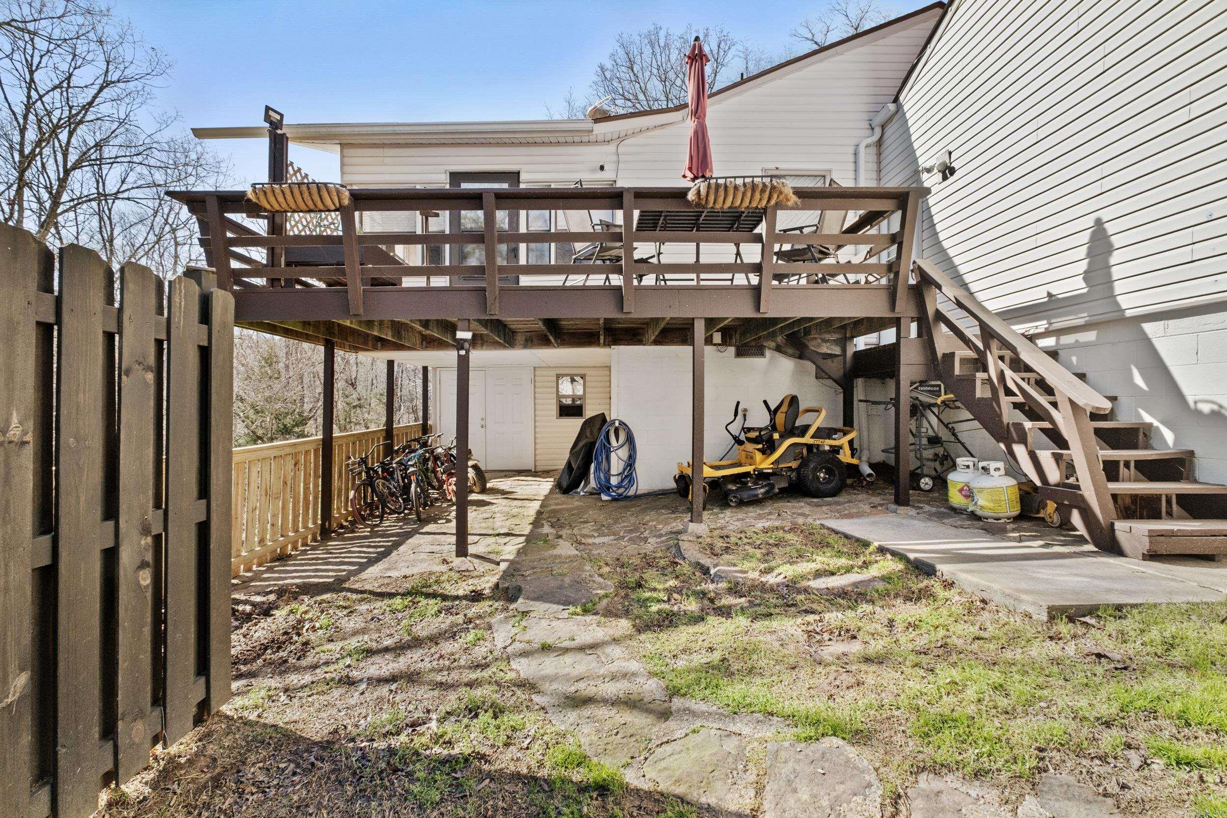 CASTLE RIDGE - Residential
