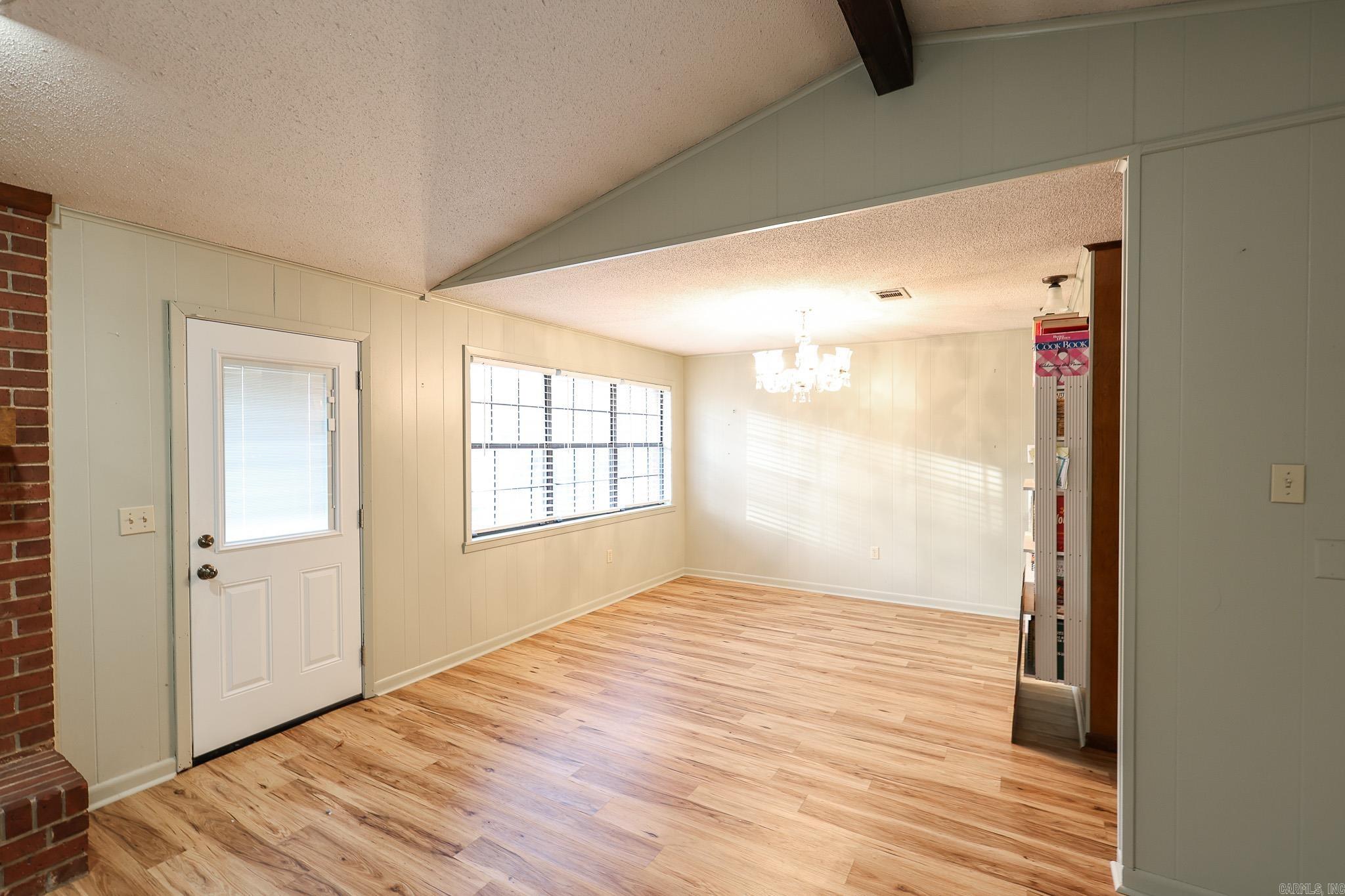COUNTRY CLUB TERRACE - Residential