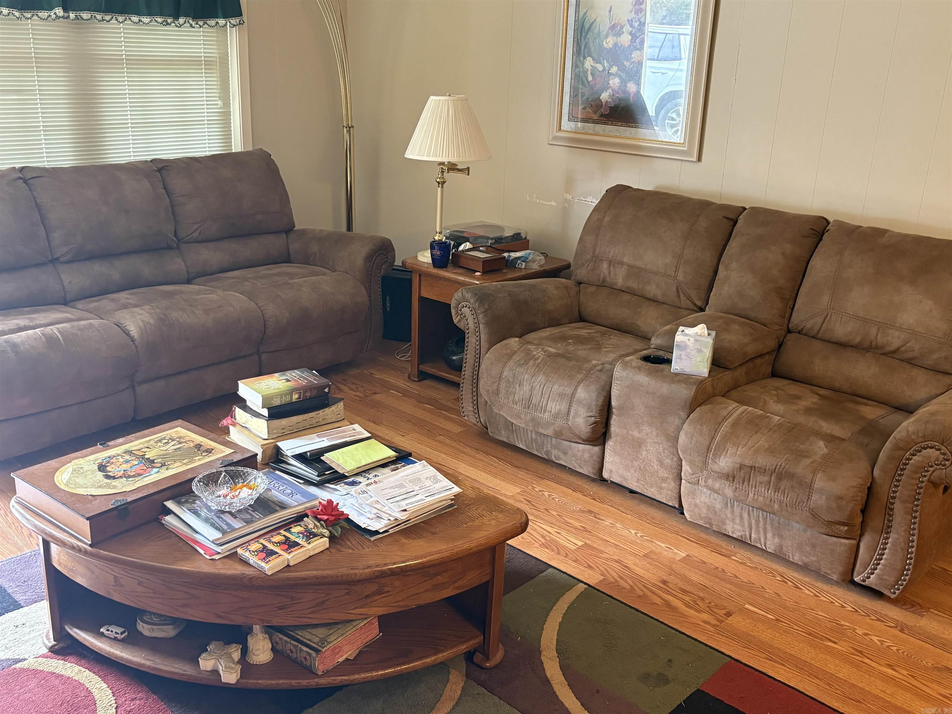 CIRCLE ACRES - Residential