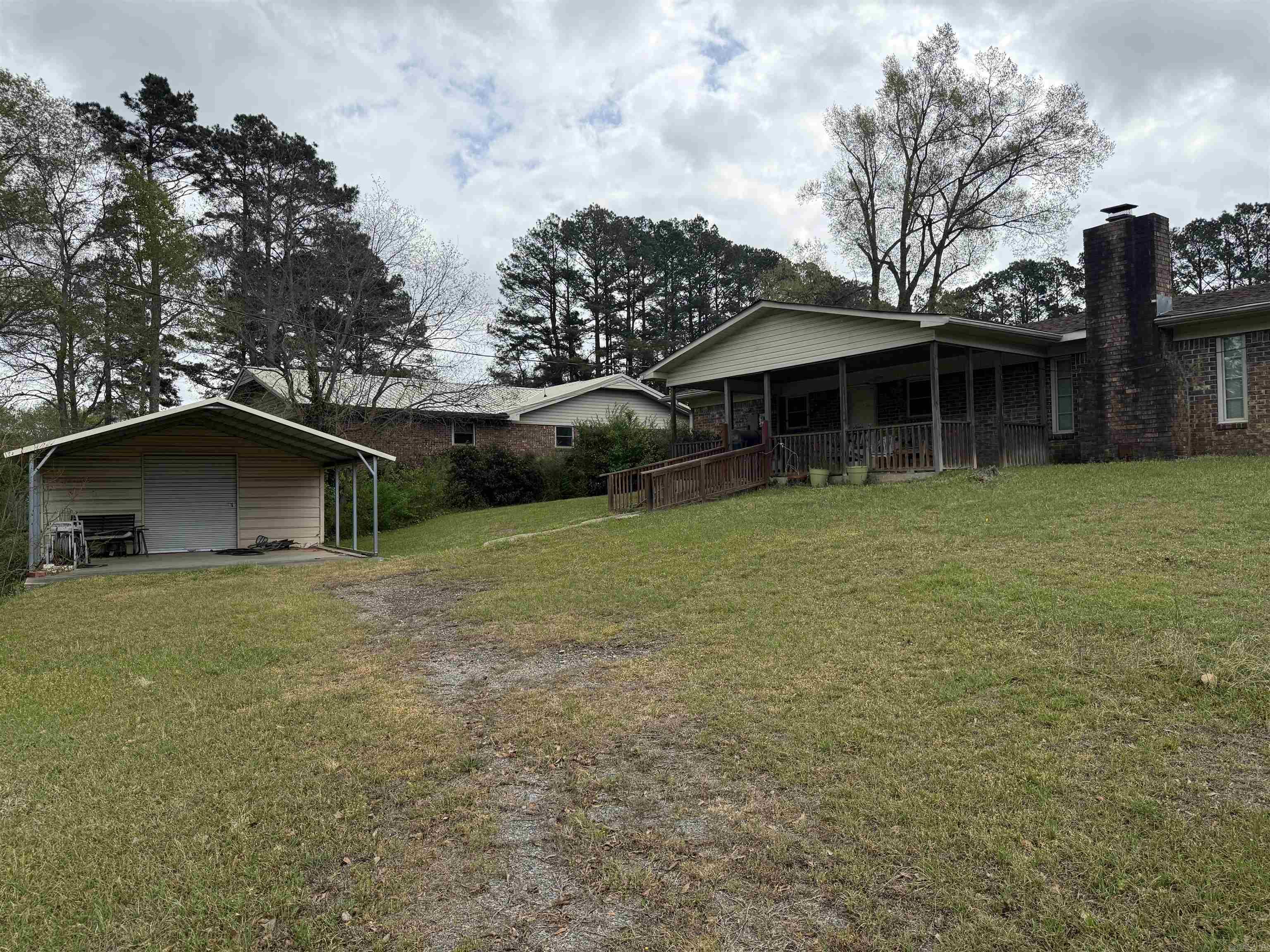 CIRCLE ACRES - Residential