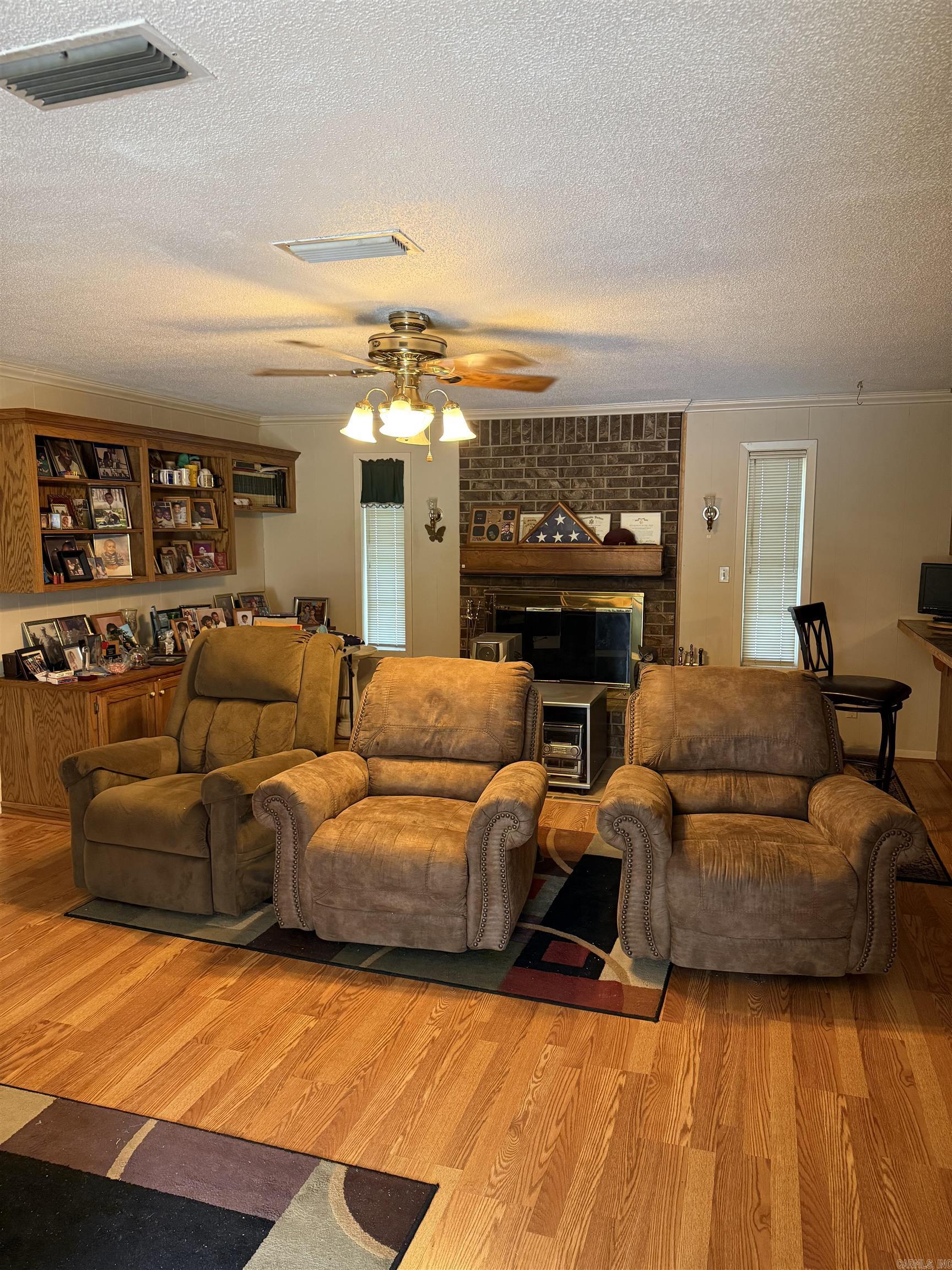CIRCLE ACRES - Residential