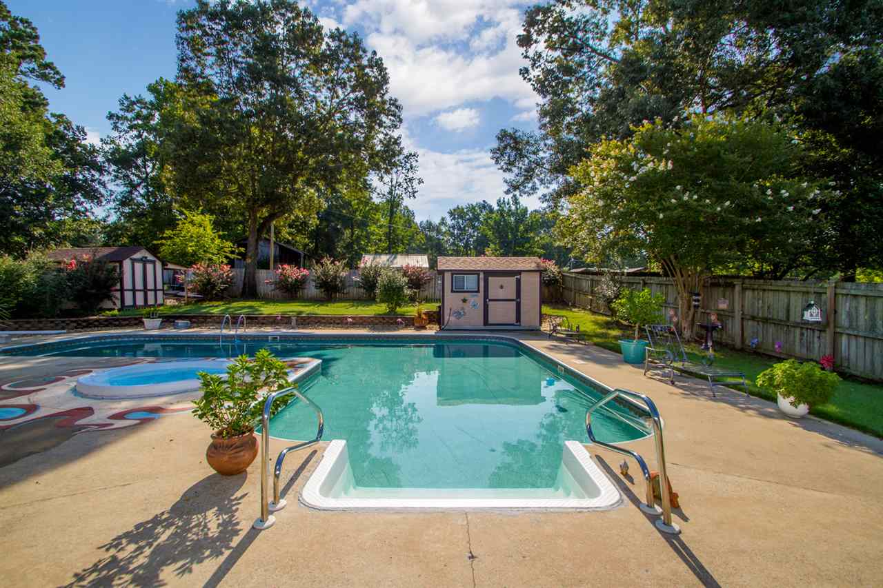 SPRING CREEK VILLAGE - Residential