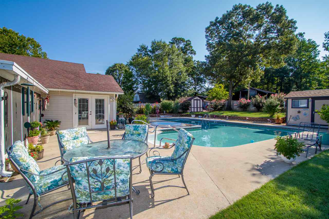 SPRING CREEK VILLAGE - Residential