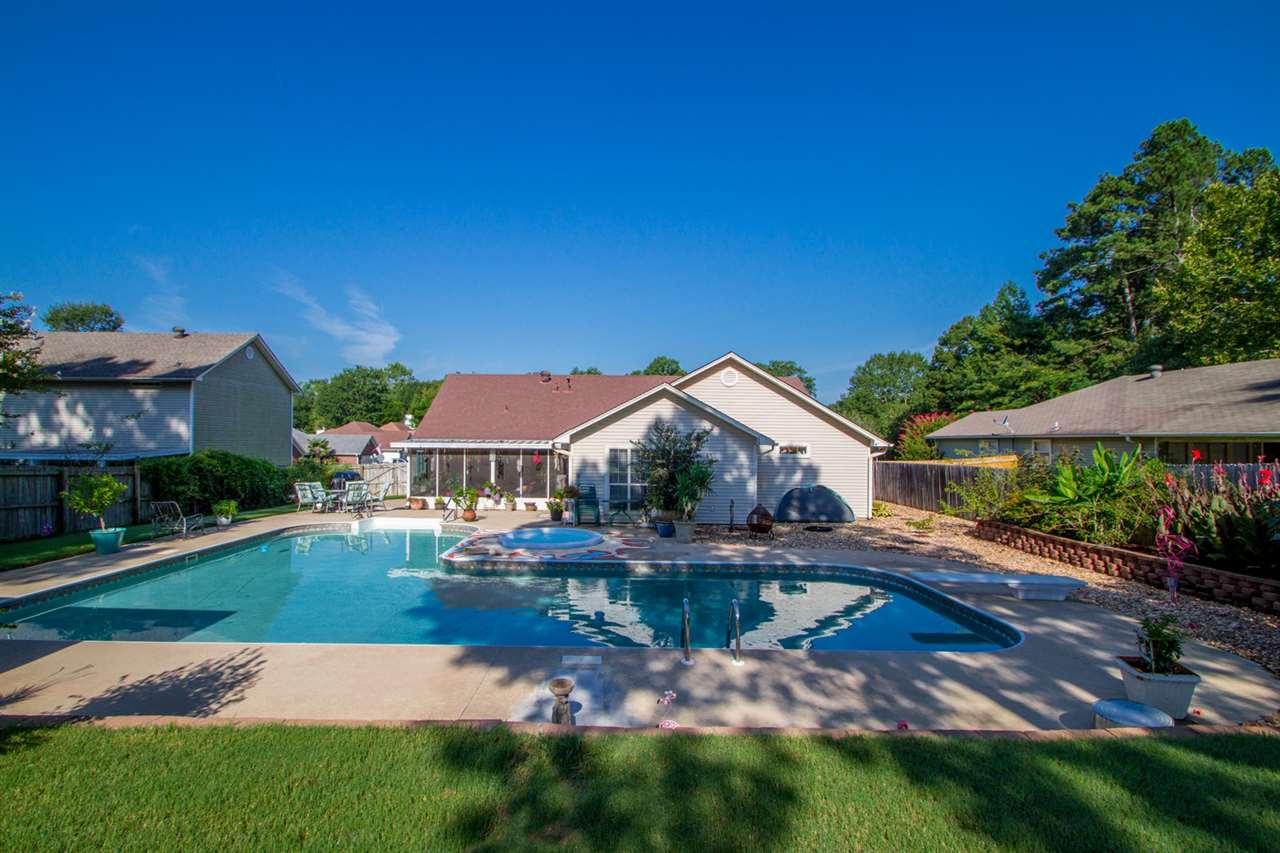 SPRING CREEK VILLAGE - Residential