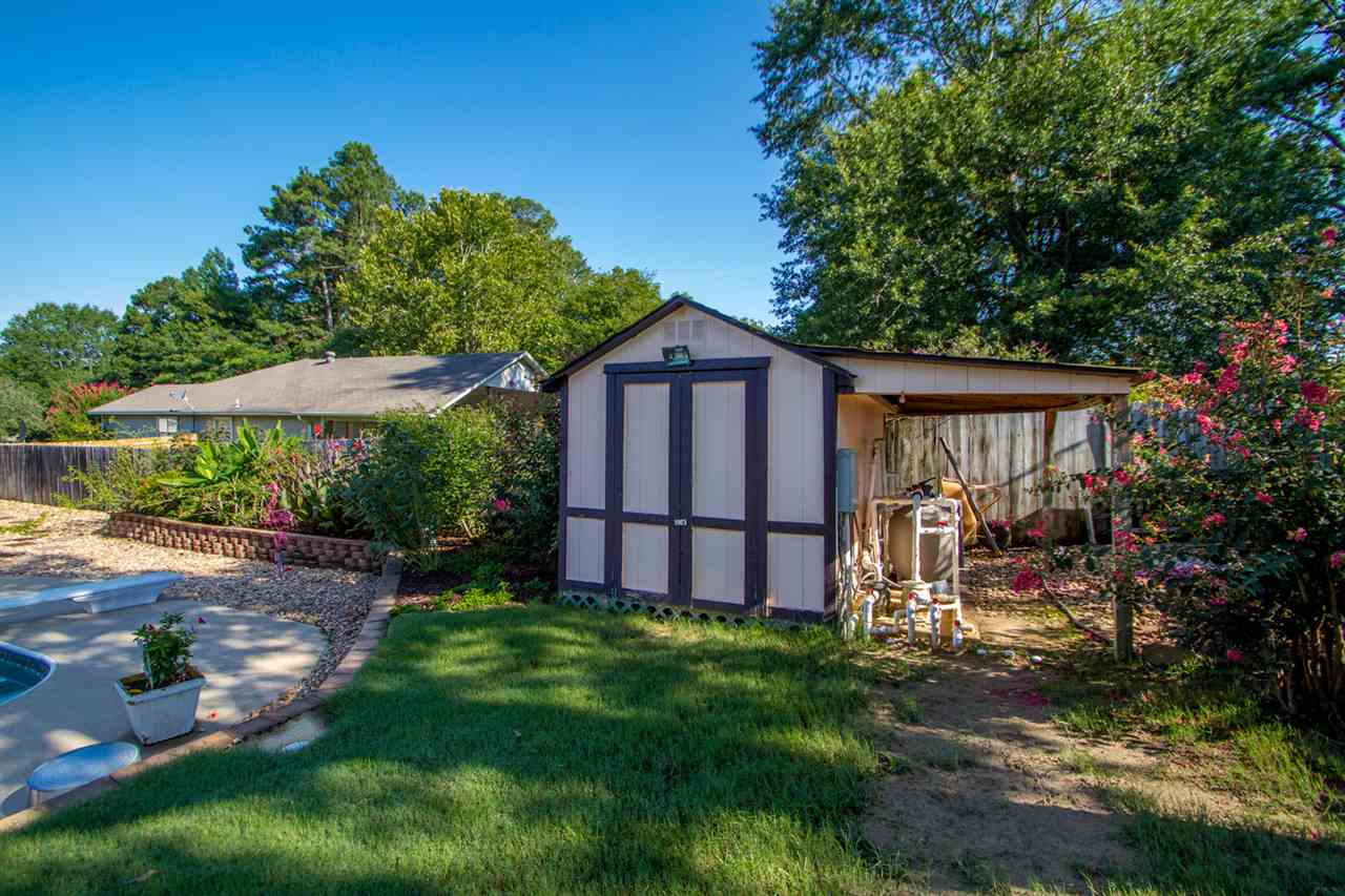 SPRING CREEK VILLAGE - Residential