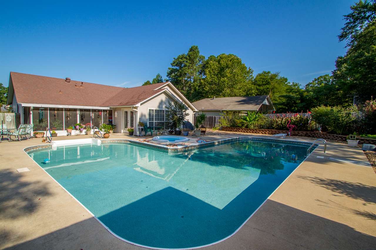 SPRING CREEK VILLAGE - Residential