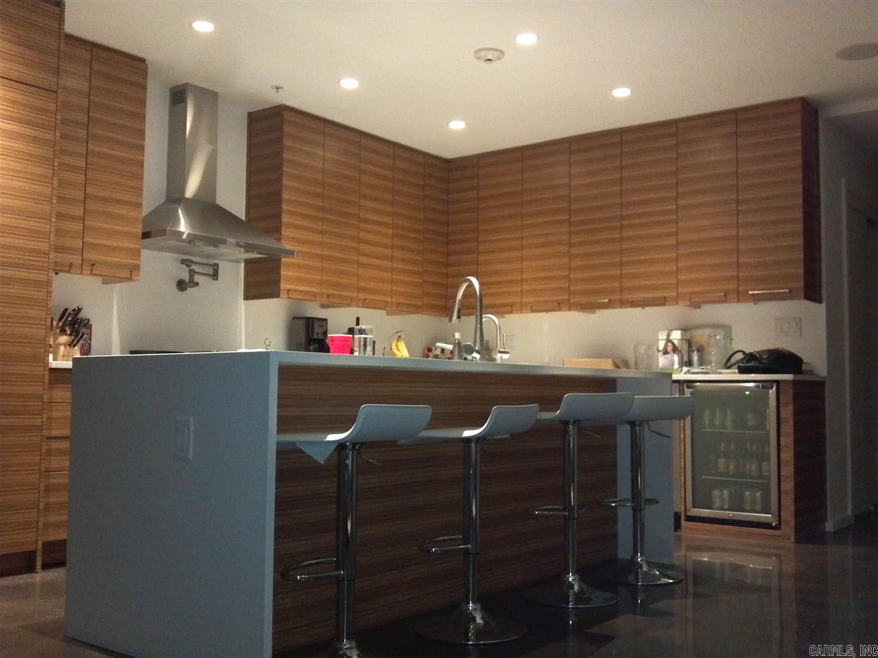 300 THIRD HPR - Residential