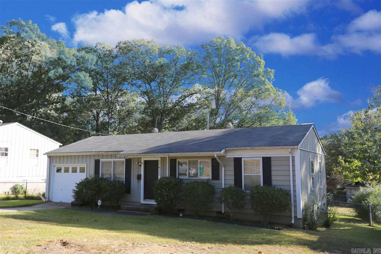Located in great West Little Rock neighborhood close to shopping and restaurants.  Includes a large fenced-in backyard, hardwood floors and a 1 car garage.