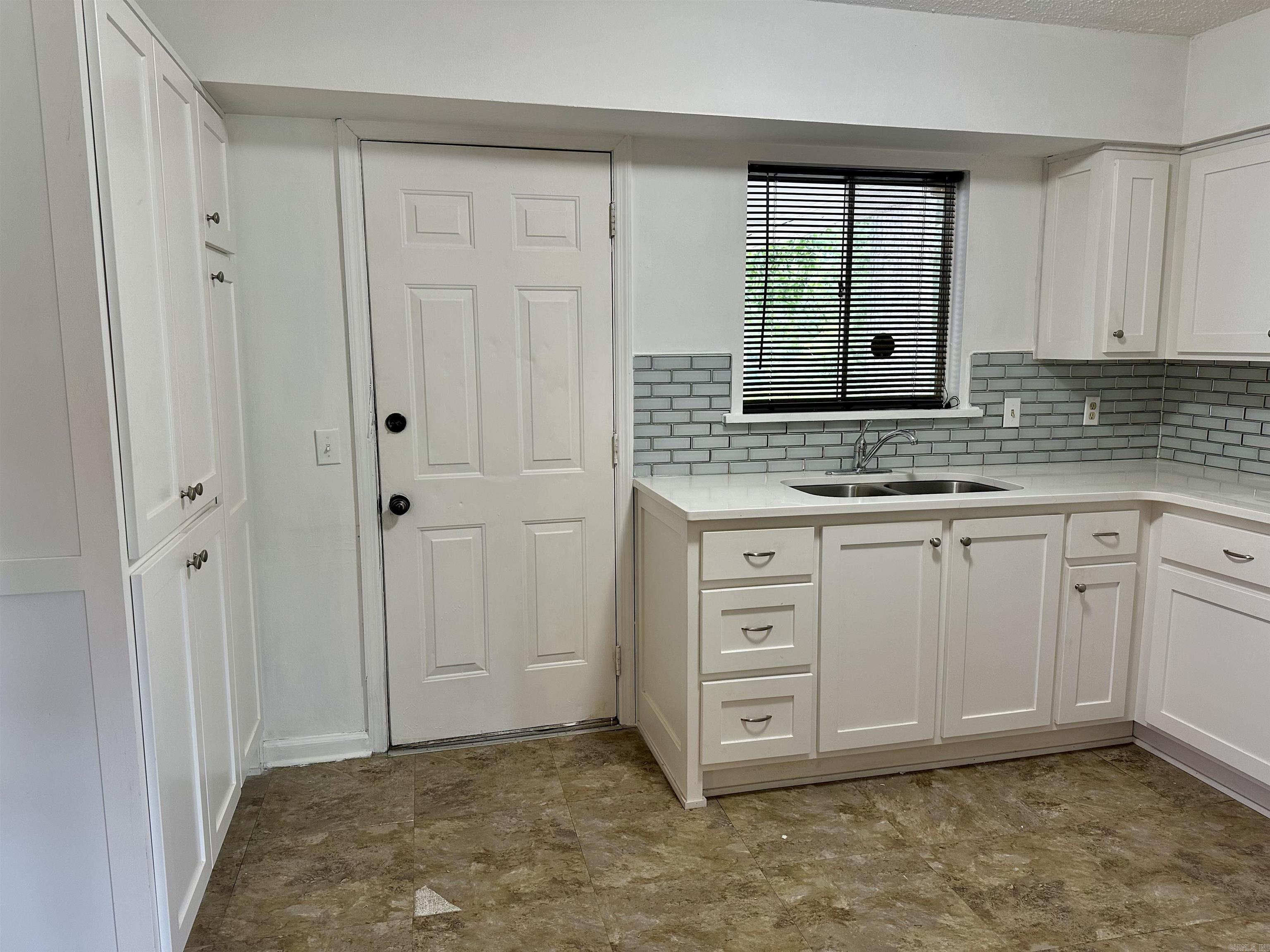 WHITES - Residential