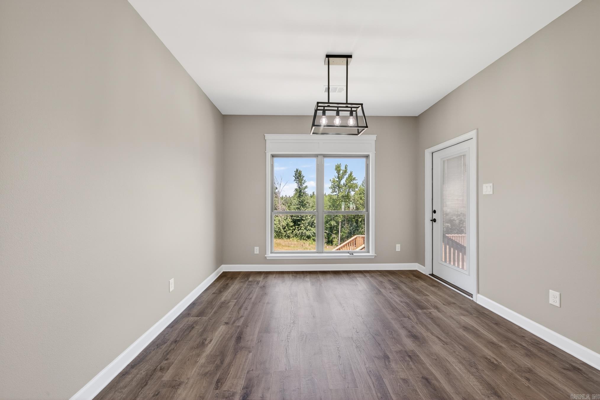 MILLERS GLENN - Residential