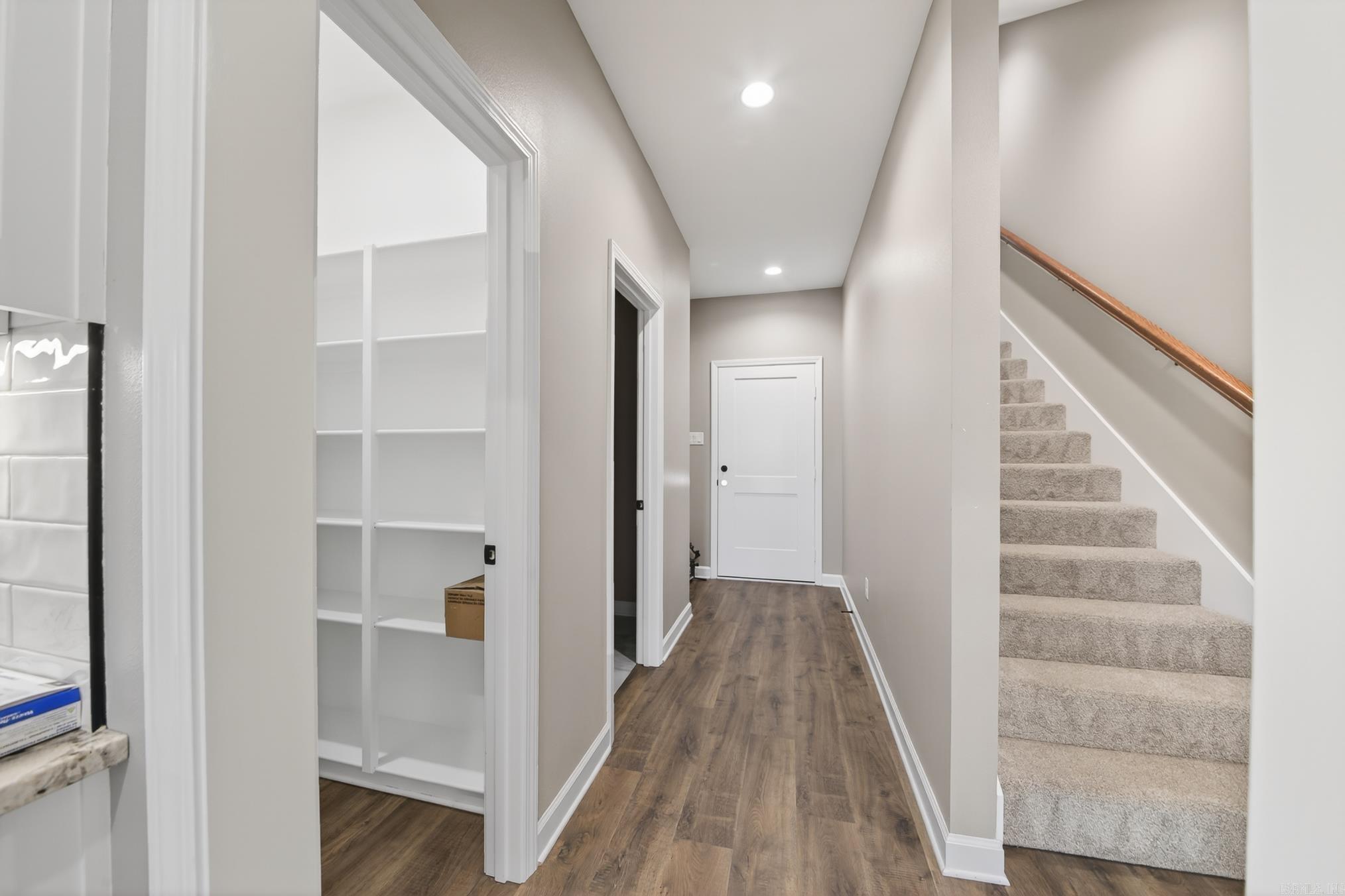 MILLERS GLENN - Residential