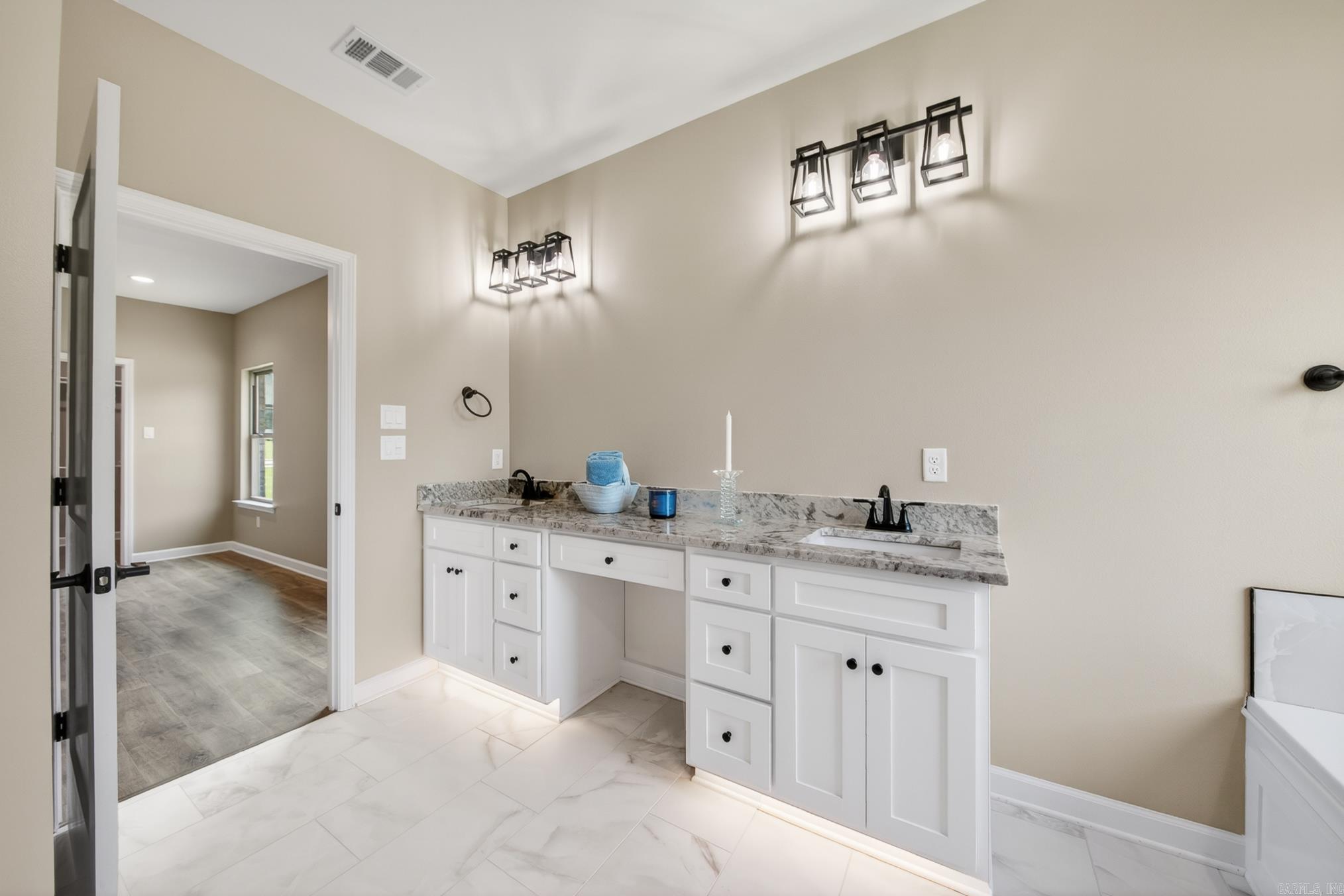 MILLERS GLENN - Residential
