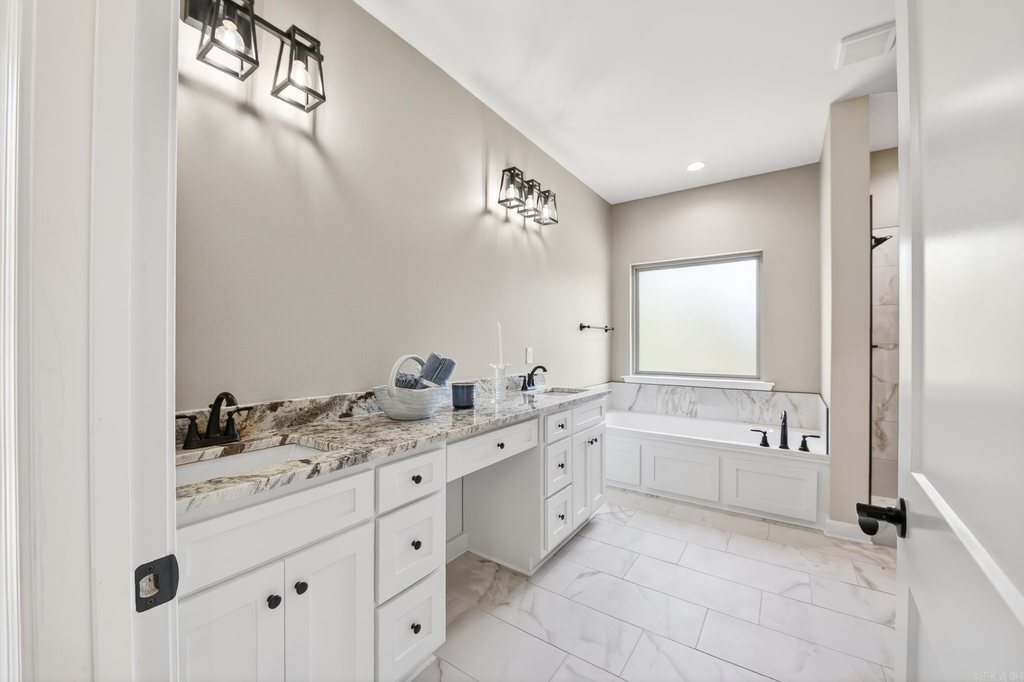 MILLERS GLENN - Residential