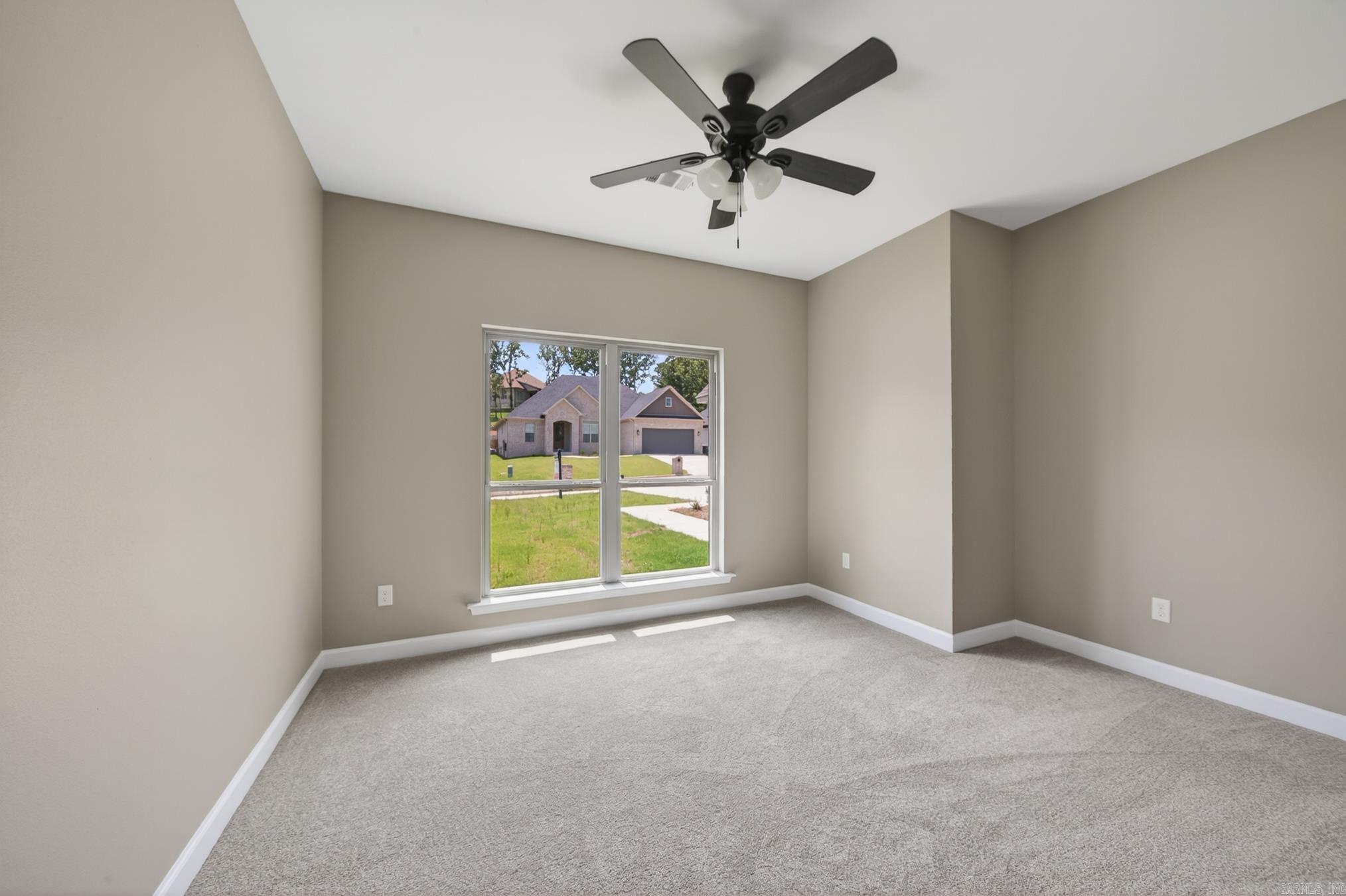 MILLERS GLENN - Residential