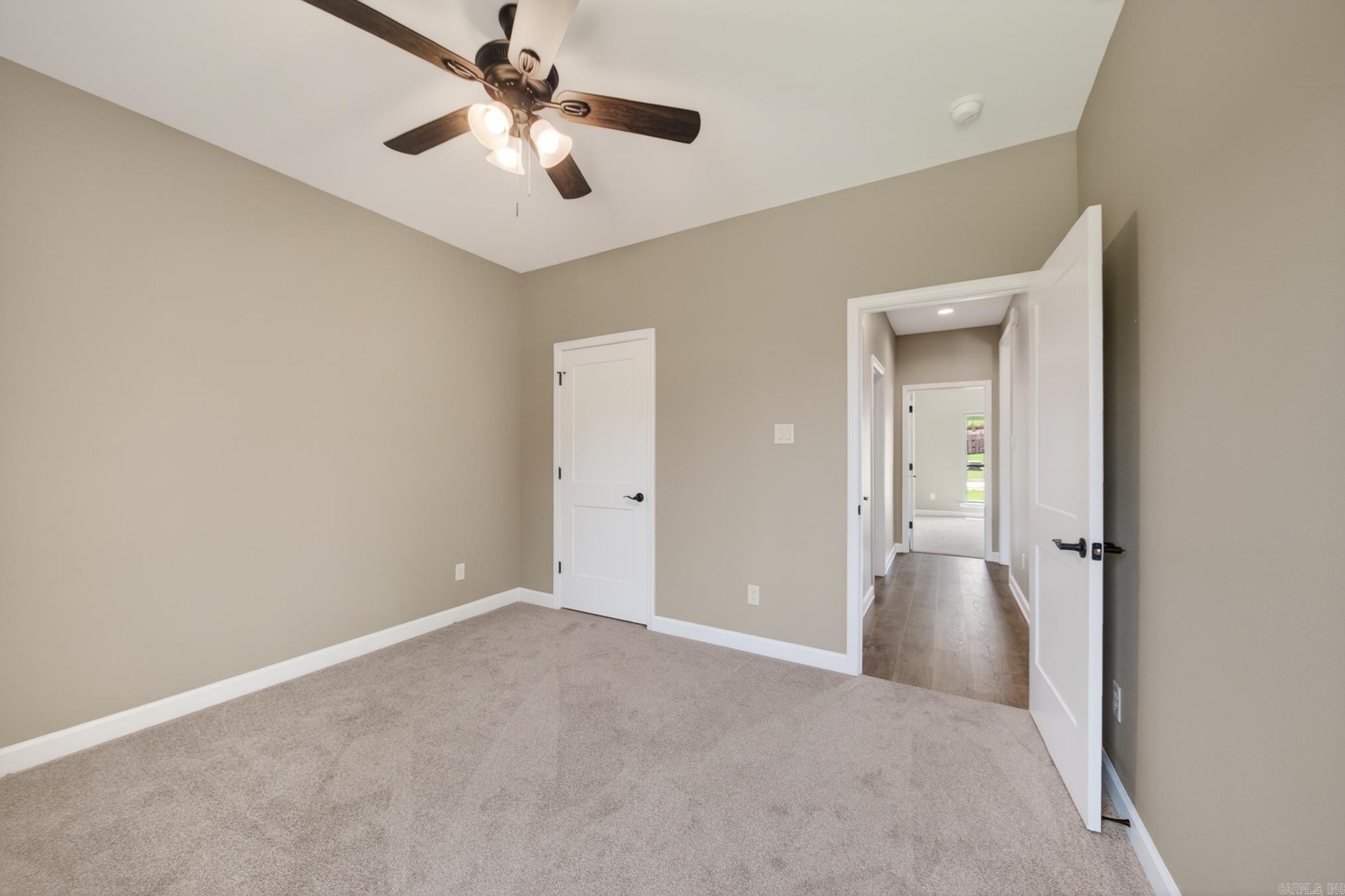 MILLERS GLENN - Residential
