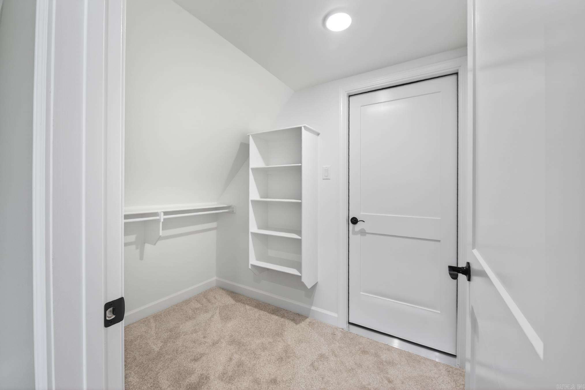 MILLERS GLENN - Residential