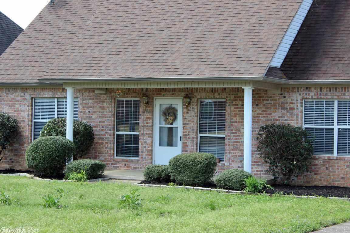$1500 a month. 3 bed, 2 bath. Lawn service provided.   Oversized Family room w/ Gorgeous fireplace. Formal dining room w/ laminate floors. Master Suite is Huge with tray ceiling, double sinks, jetted tub and walk in shower. Split floor plan, New Carpet and New Paint. Large fully fenced backyard with deck. Owner will supply lawn mowing twice a month.
