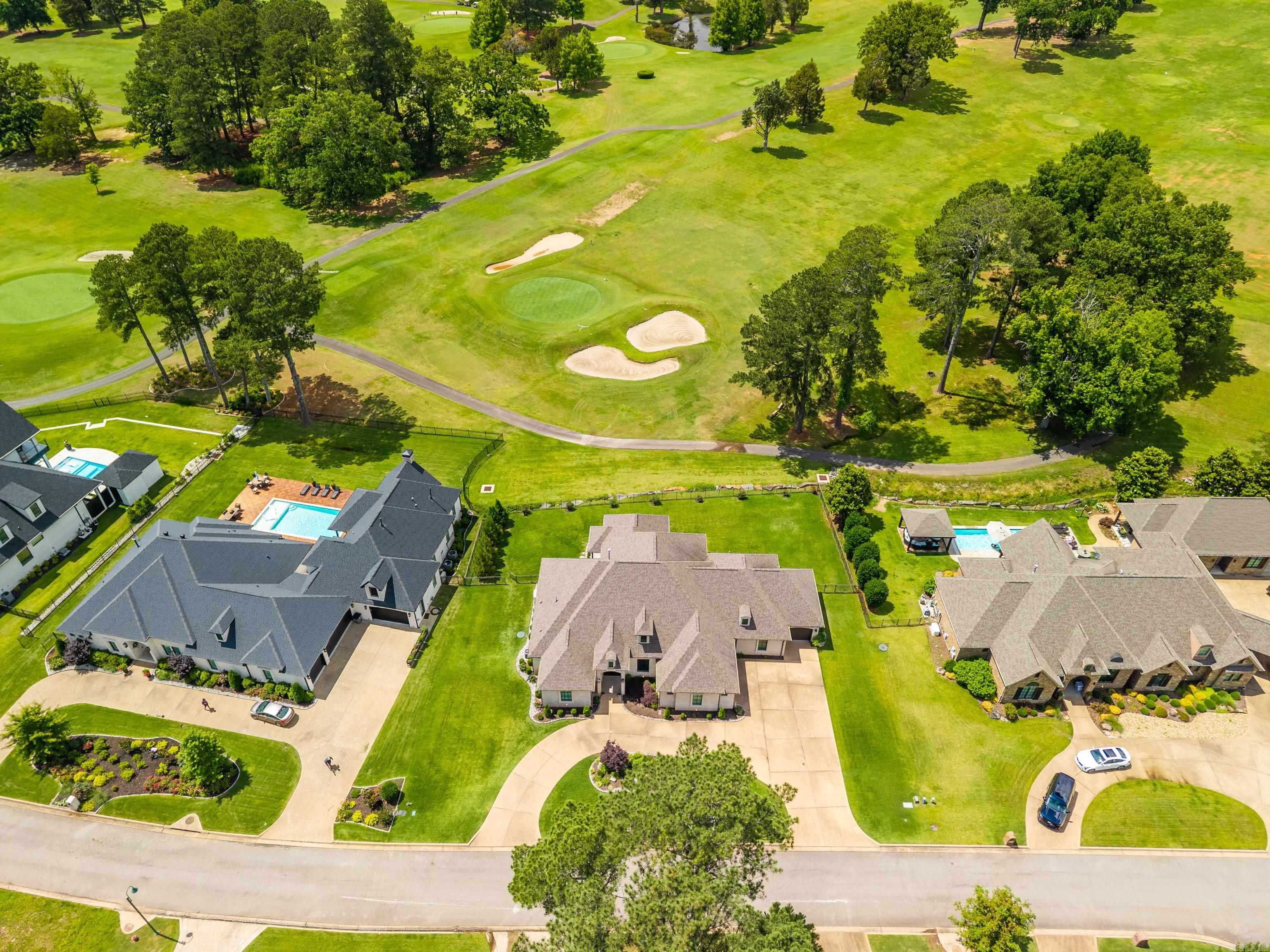 ARLINGTON PARK - Residential