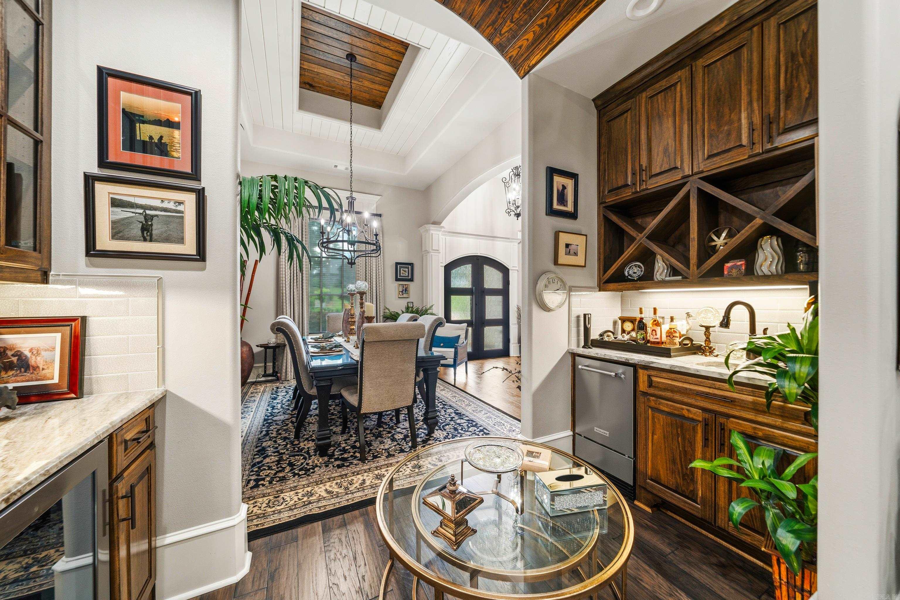ARLINGTON PARK - Residential