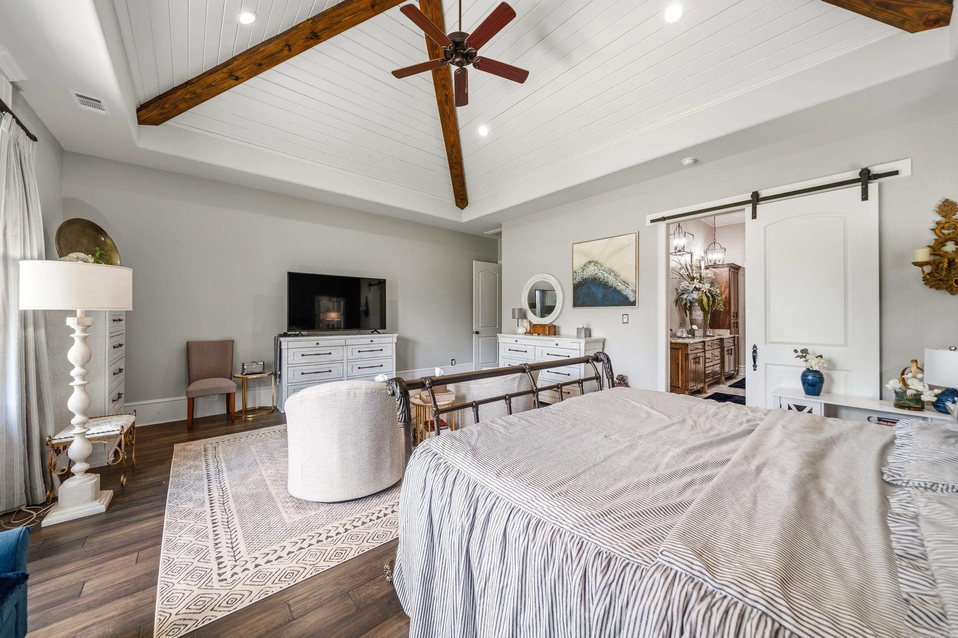 ARLINGTON PARK - Residential