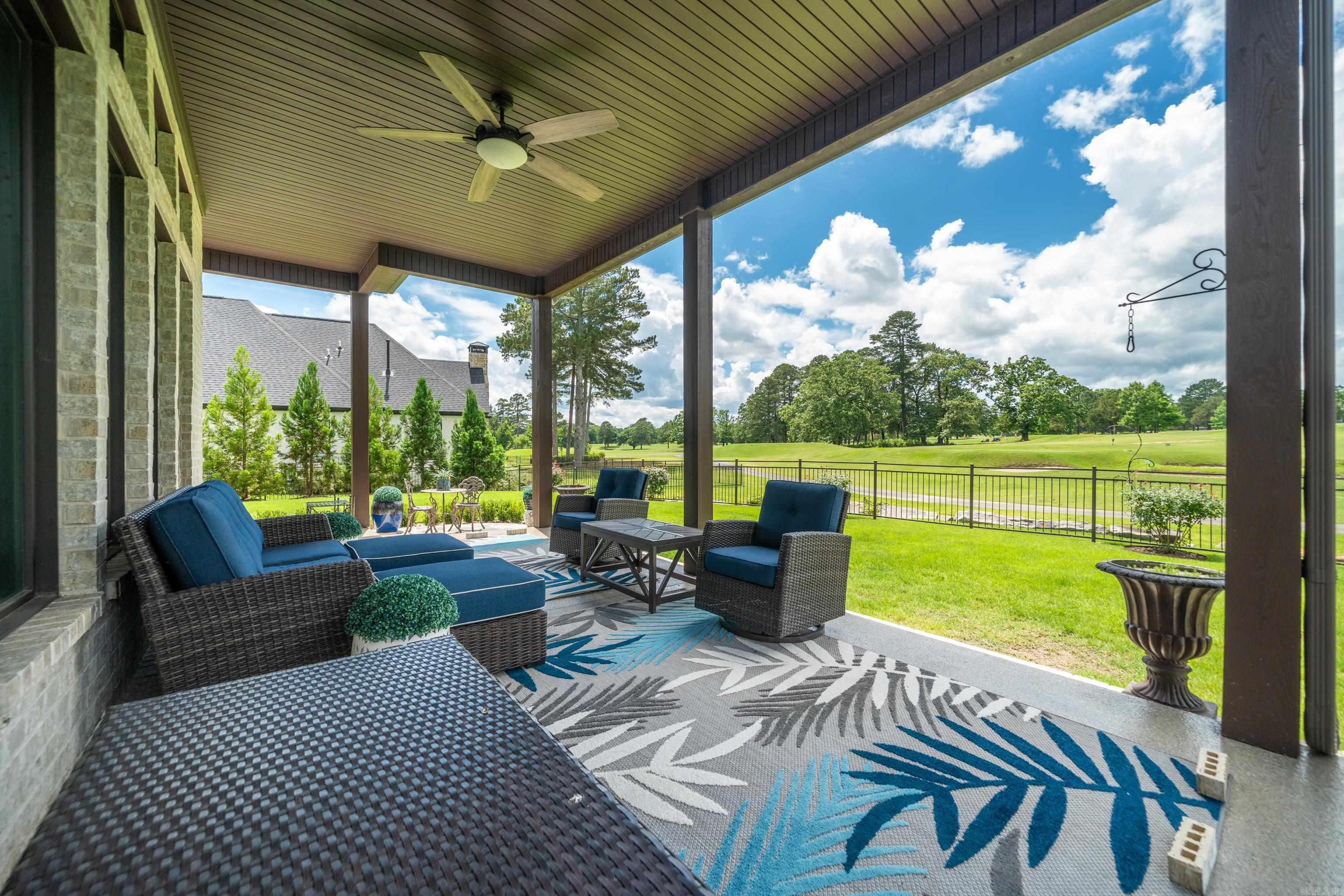 ARLINGTON PARK - Residential