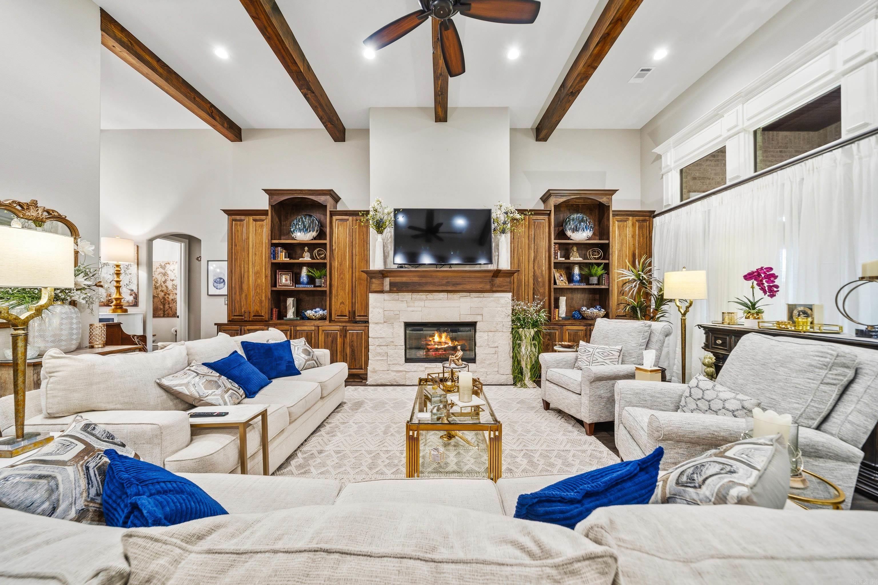 ARLINGTON PARK - Residential