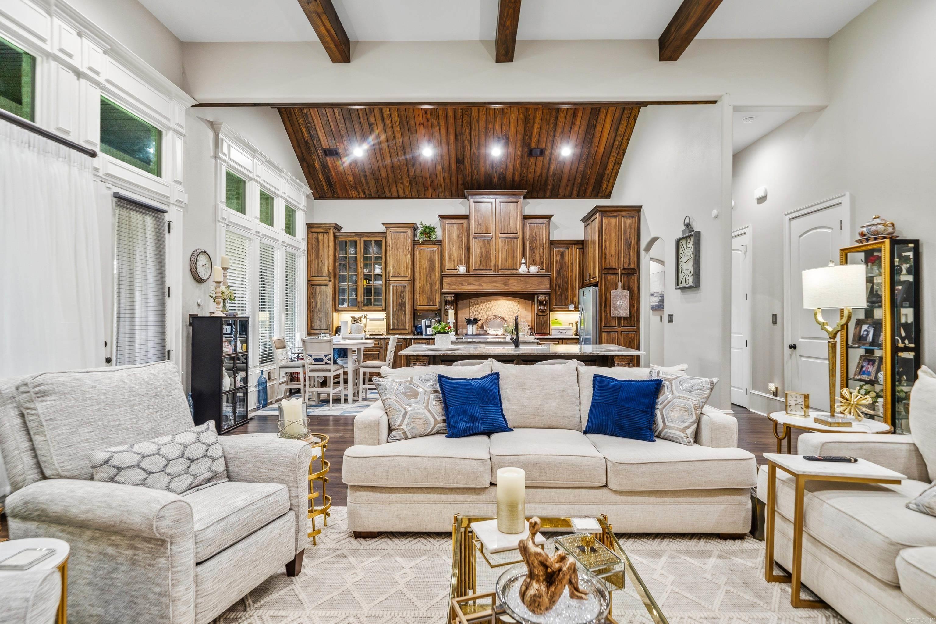 ARLINGTON PARK - Residential