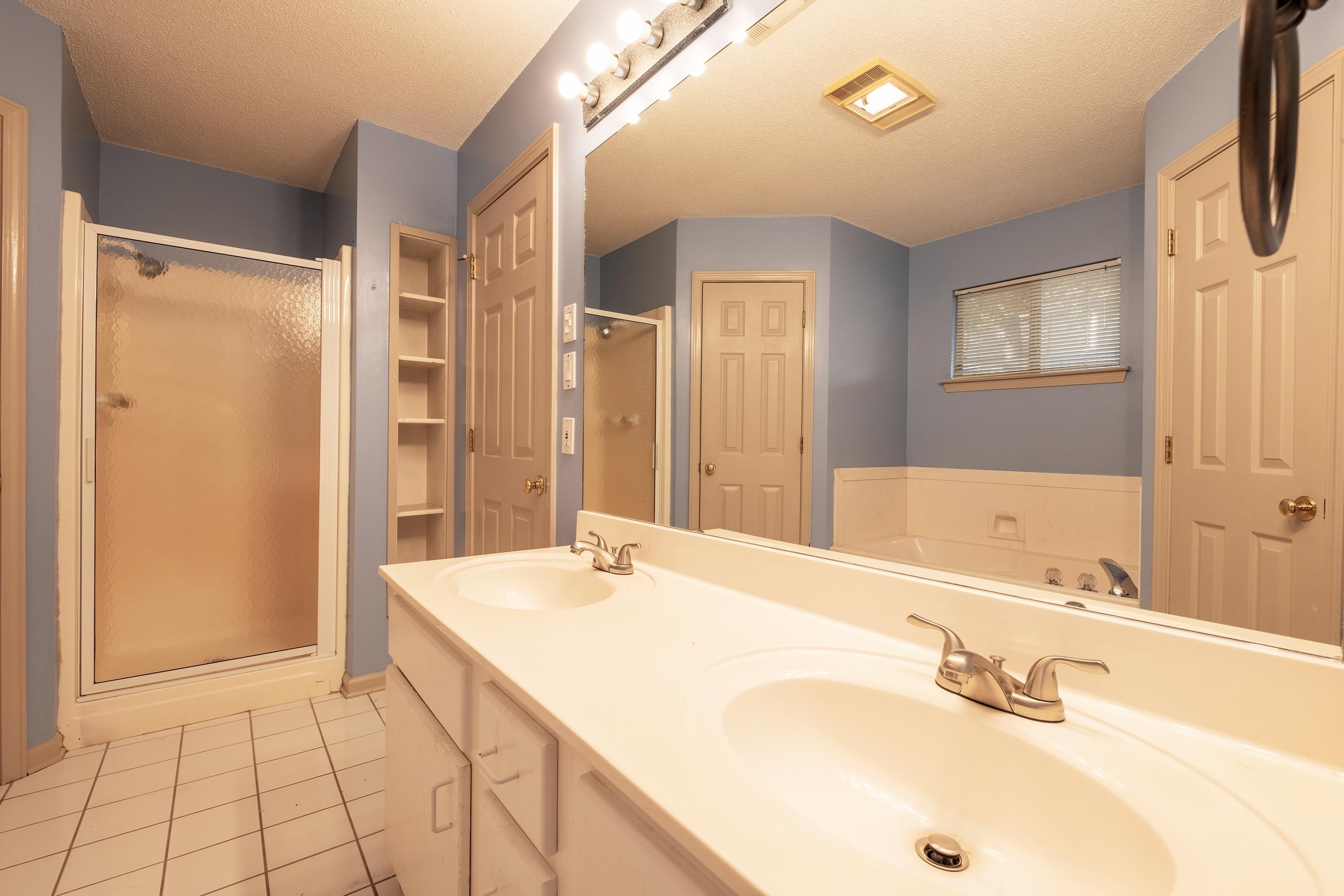 CHERRY CREEK ADDN - Residential